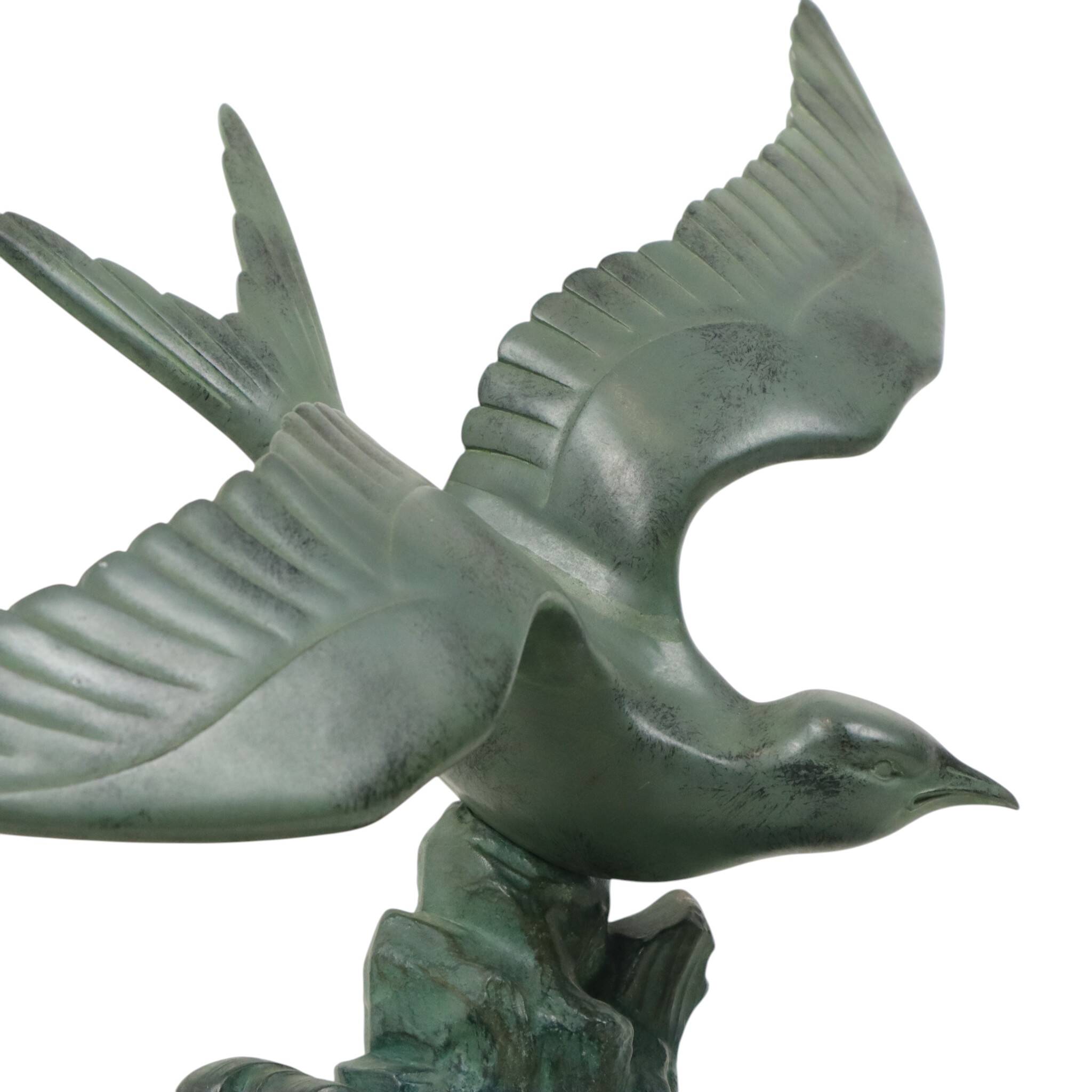 Sculpture Art Déco Goéland sur Socle en Marbre Patine Bronze 51 cm