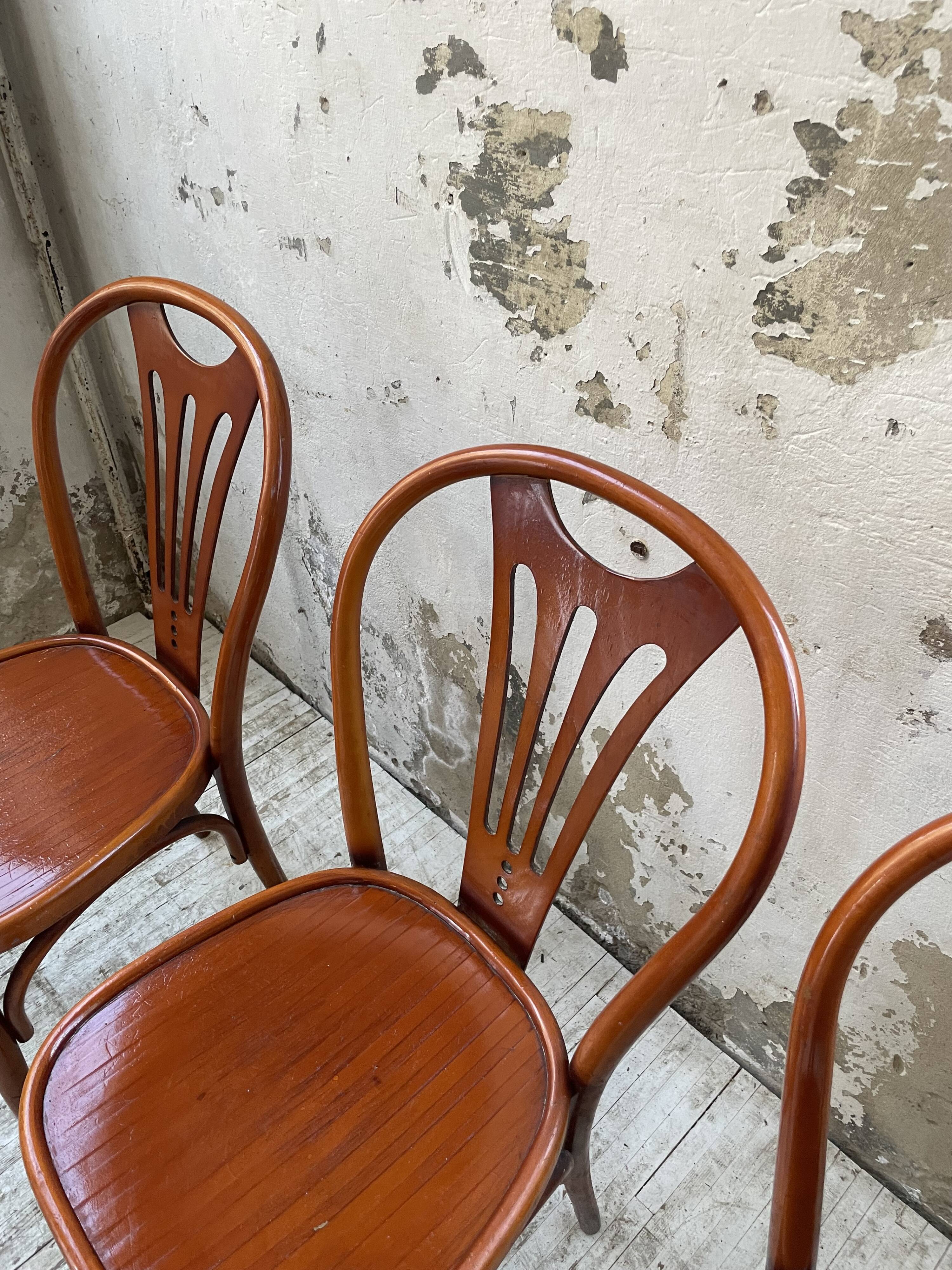 6 bistro chairs
