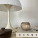 Vase boule rond en marbre beige, Italie 1970