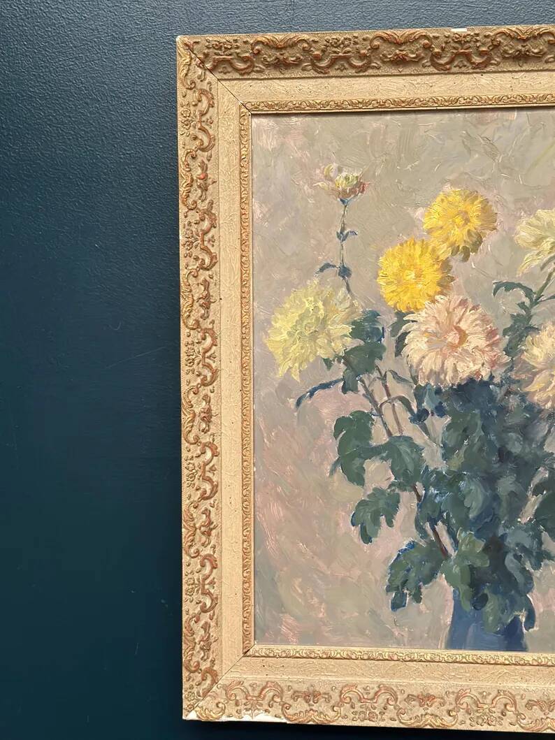 Original Swedish Oil on Panel – “Chrysanthemums” by Max Hellberg – Signed – Vintage & Framed – 68 × 58 cm (26.8" × 22.8")