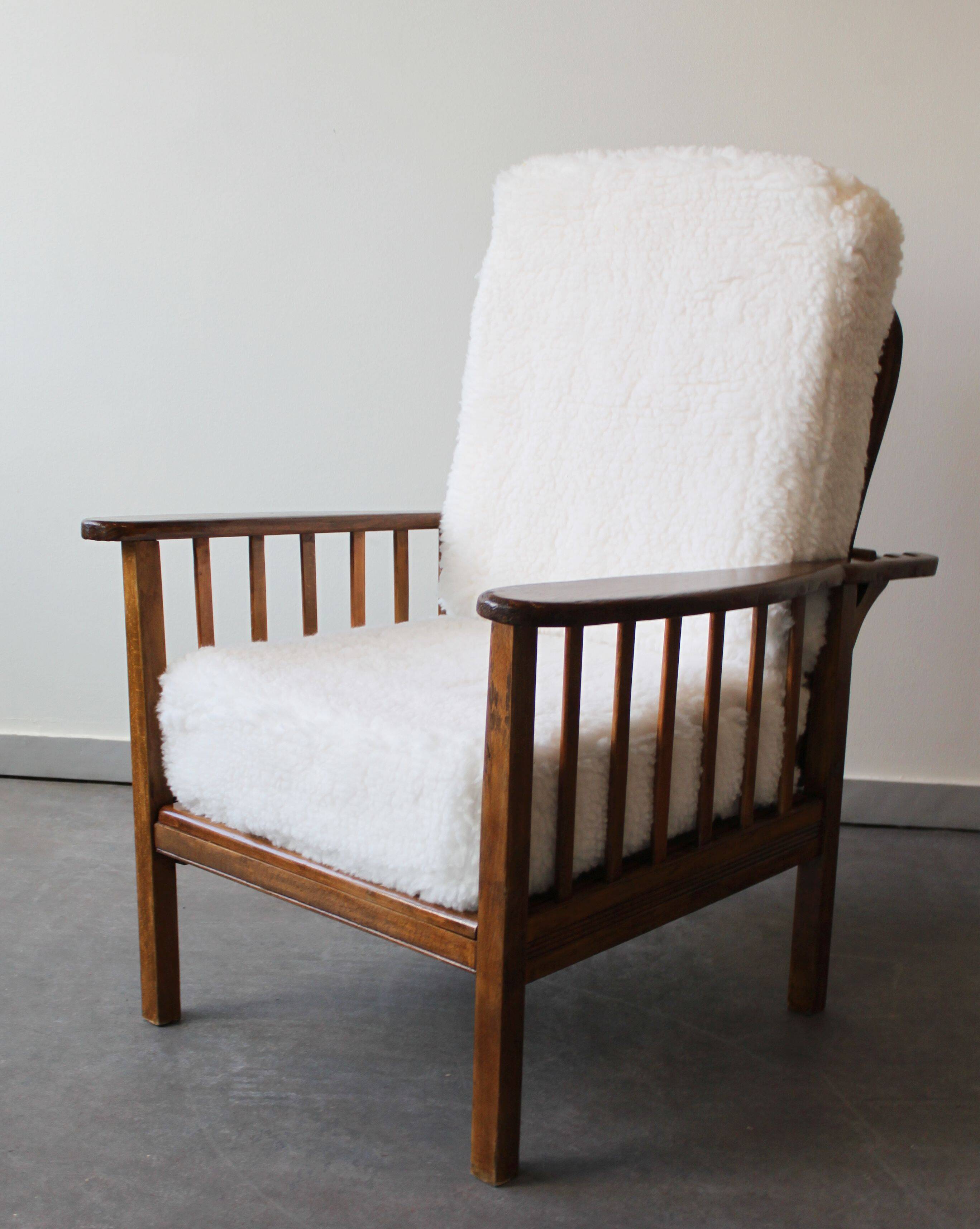 Reclining armchair "Morris", Art & Craft style, United Kingdom, 40s.