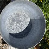 Round zinc basin