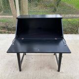 Black Scandinavian secretary