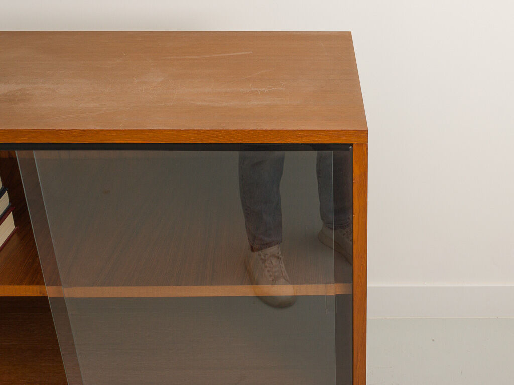 Furniture with showcase and lid