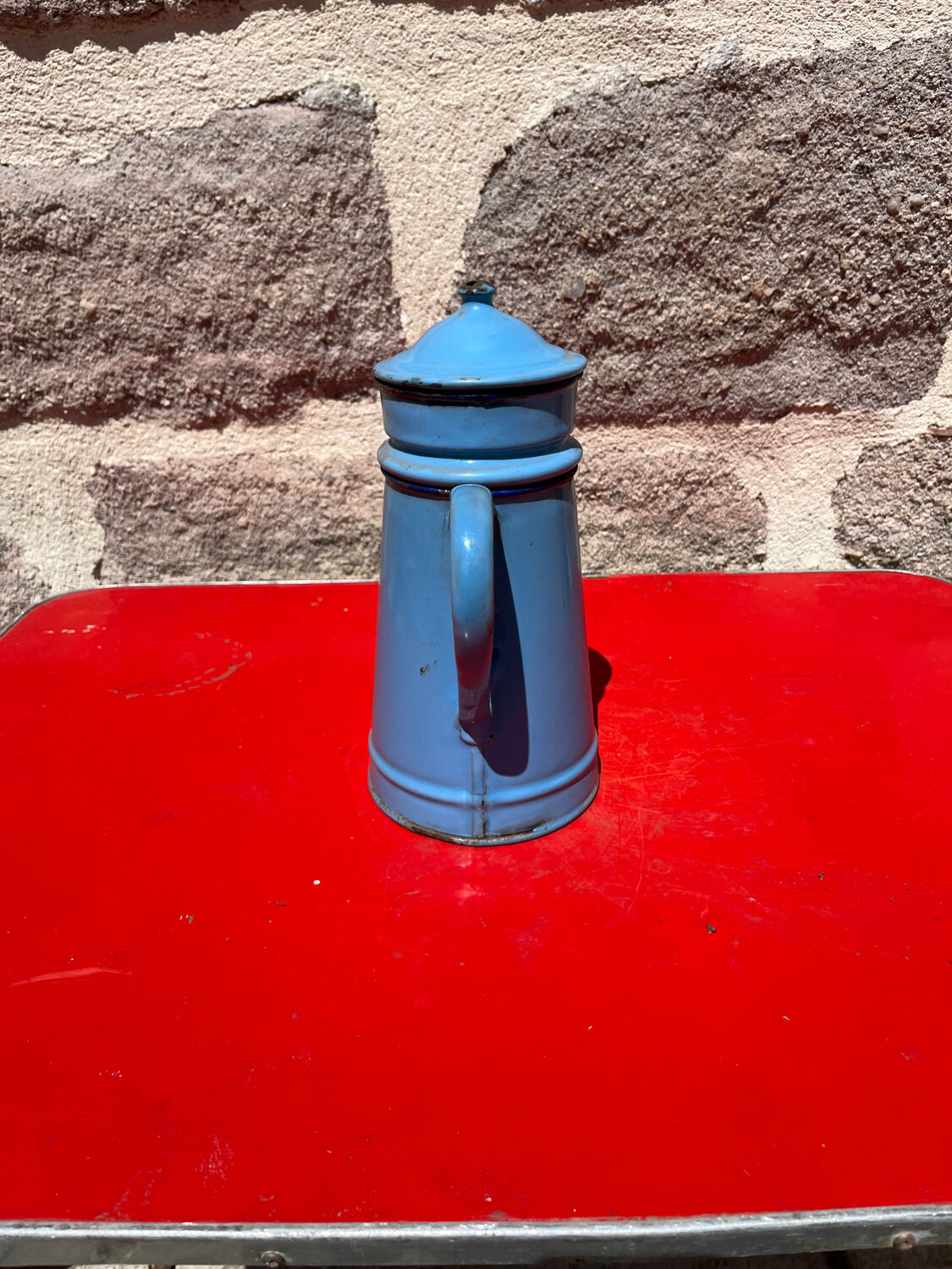 Enamelled coffee maker