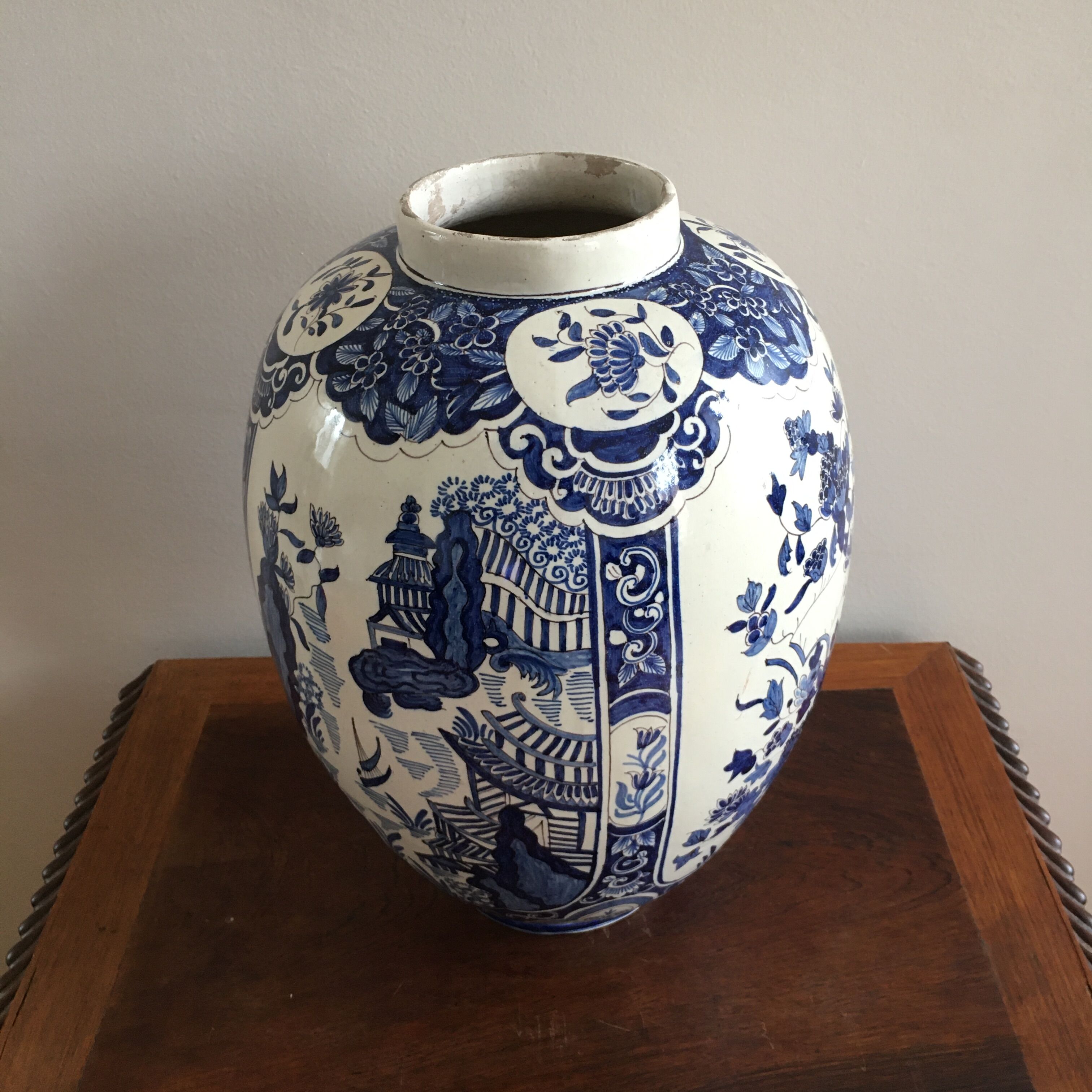 Century chinese vase 19th