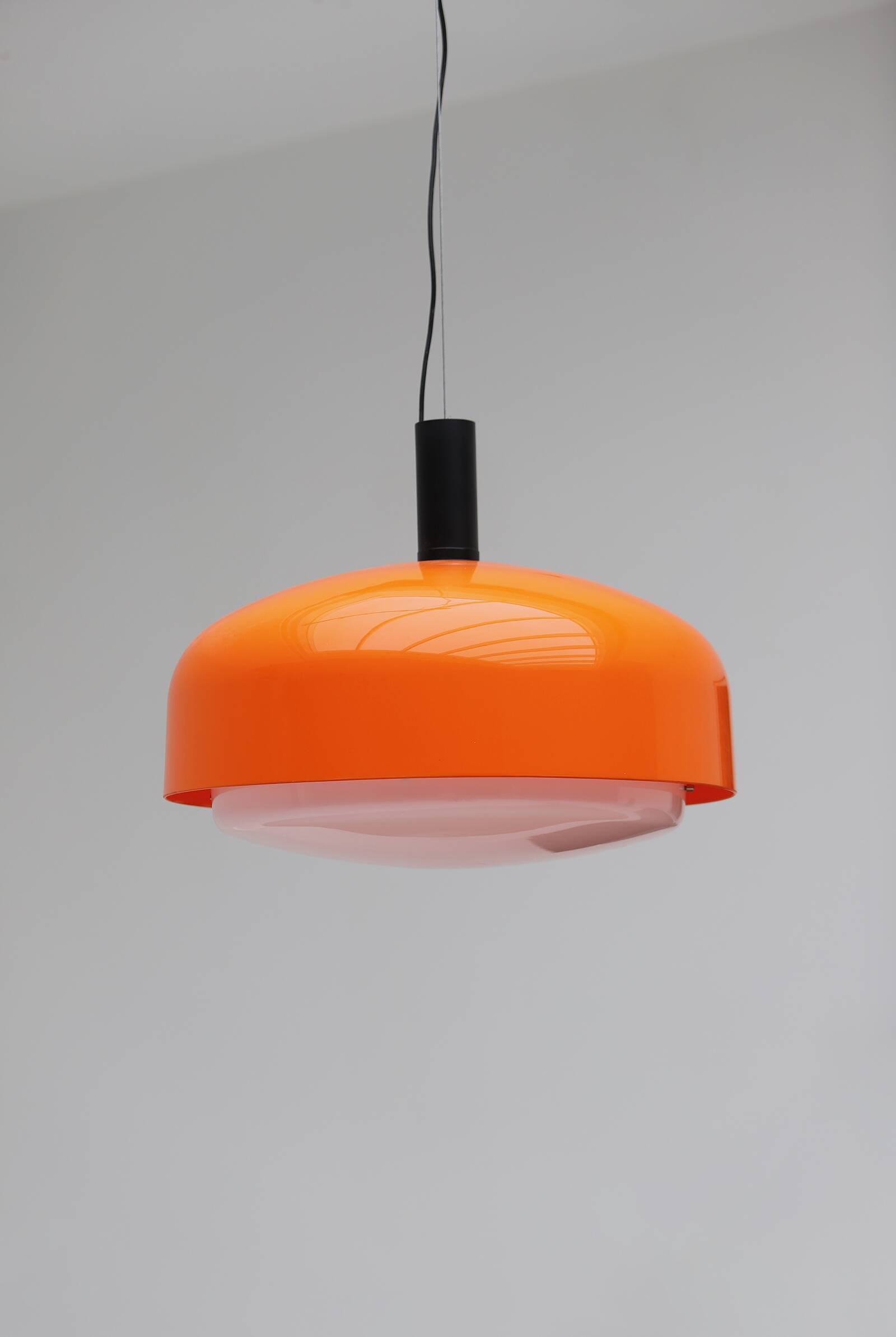 Kartell Large Pending Lamp by Eugenio Gentili Tedeschi - Kd 62