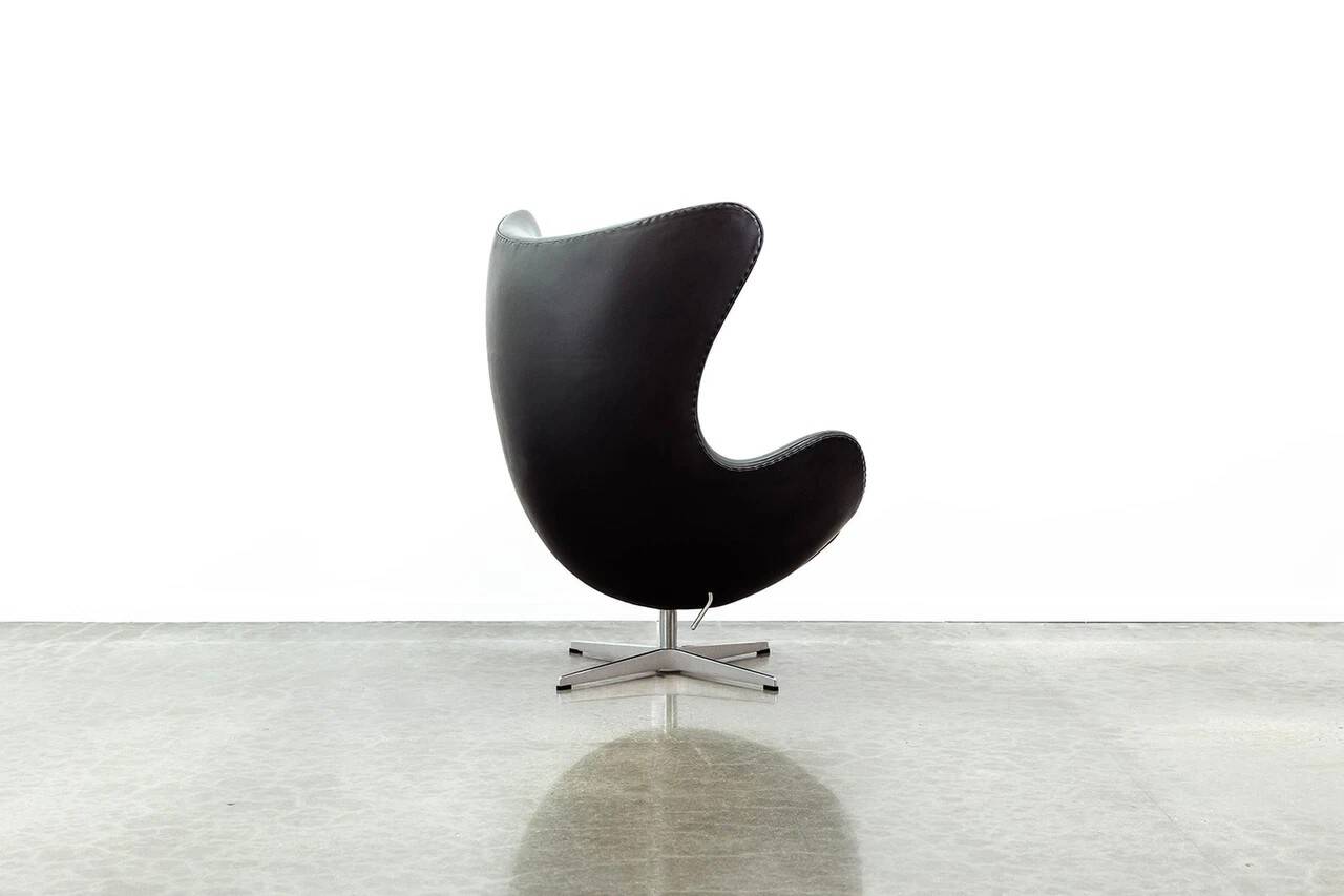 Arne Jacobsen egg chair