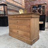 19th century chest of drawers in solid oak
