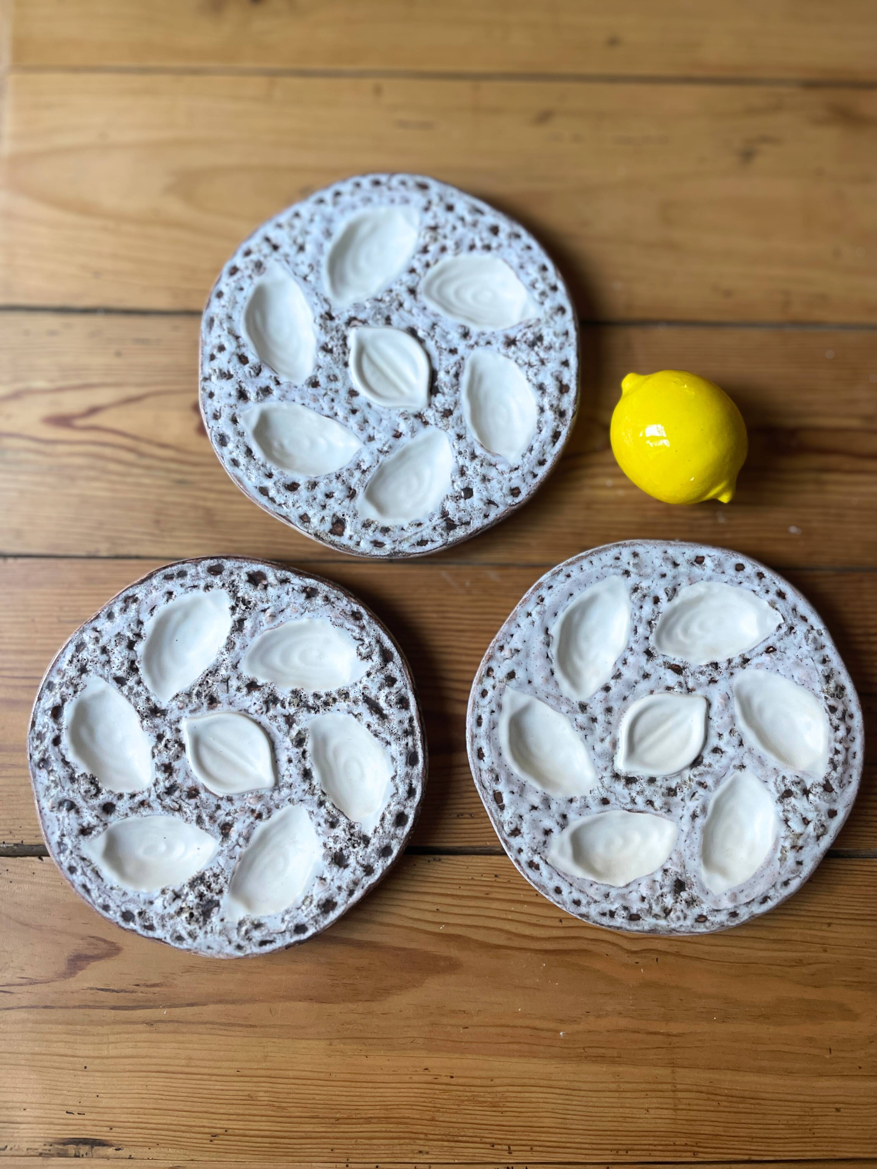 Fat lava oyster plate