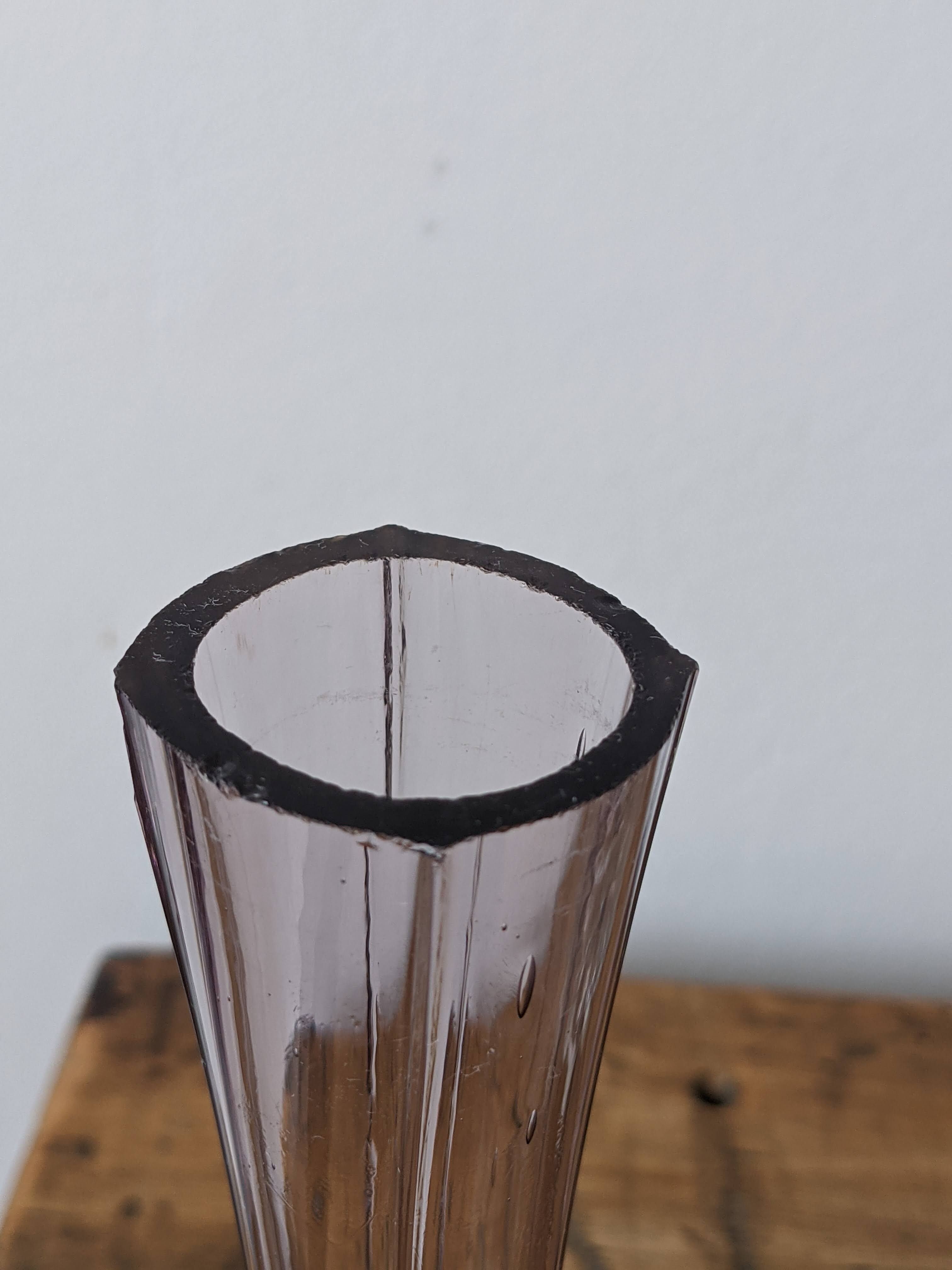 Soliflore purple transparent glass