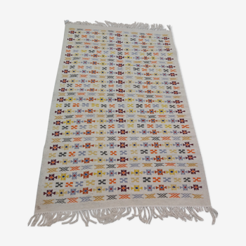 Tapis blanc à motifs berbères multicolore fait main en pure laine