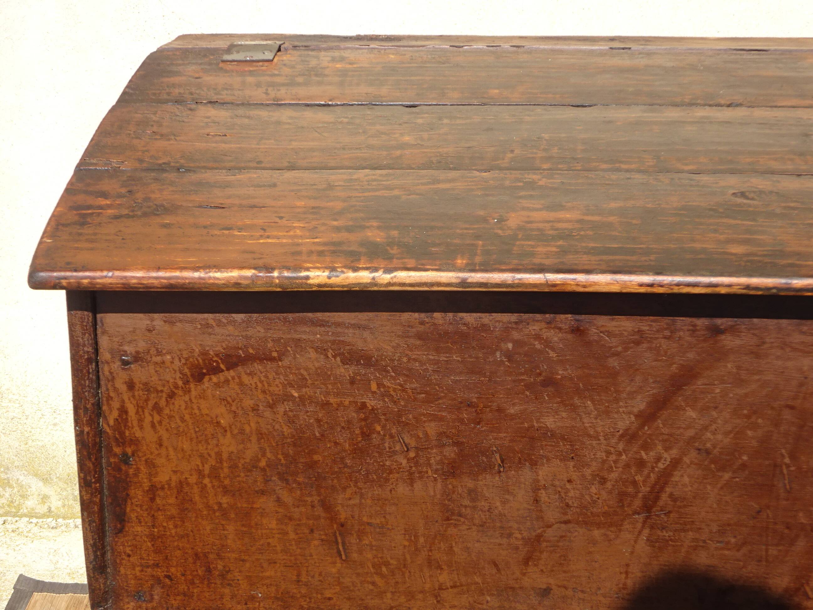 Old draining rack, chest, in solid oak