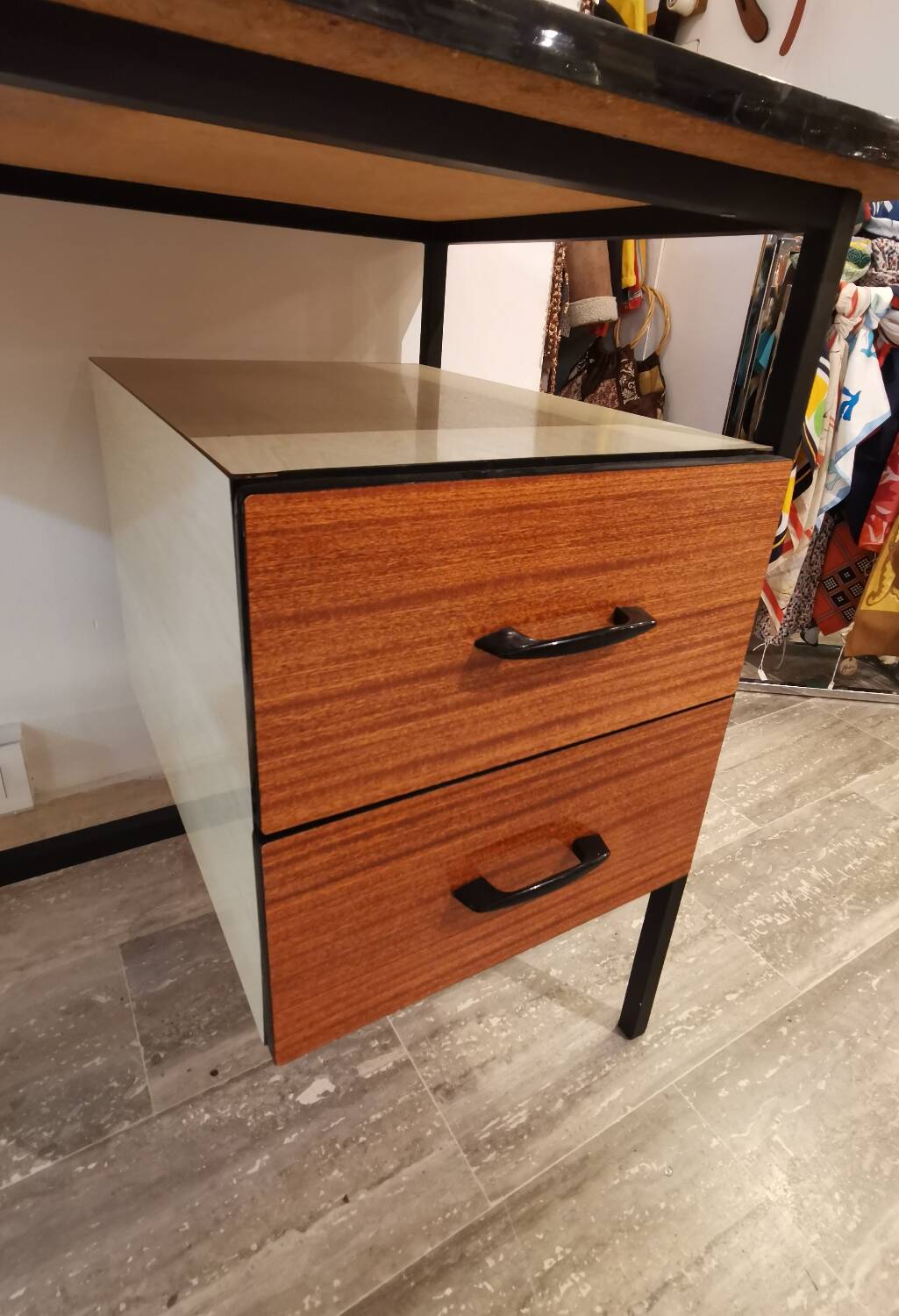 Desk