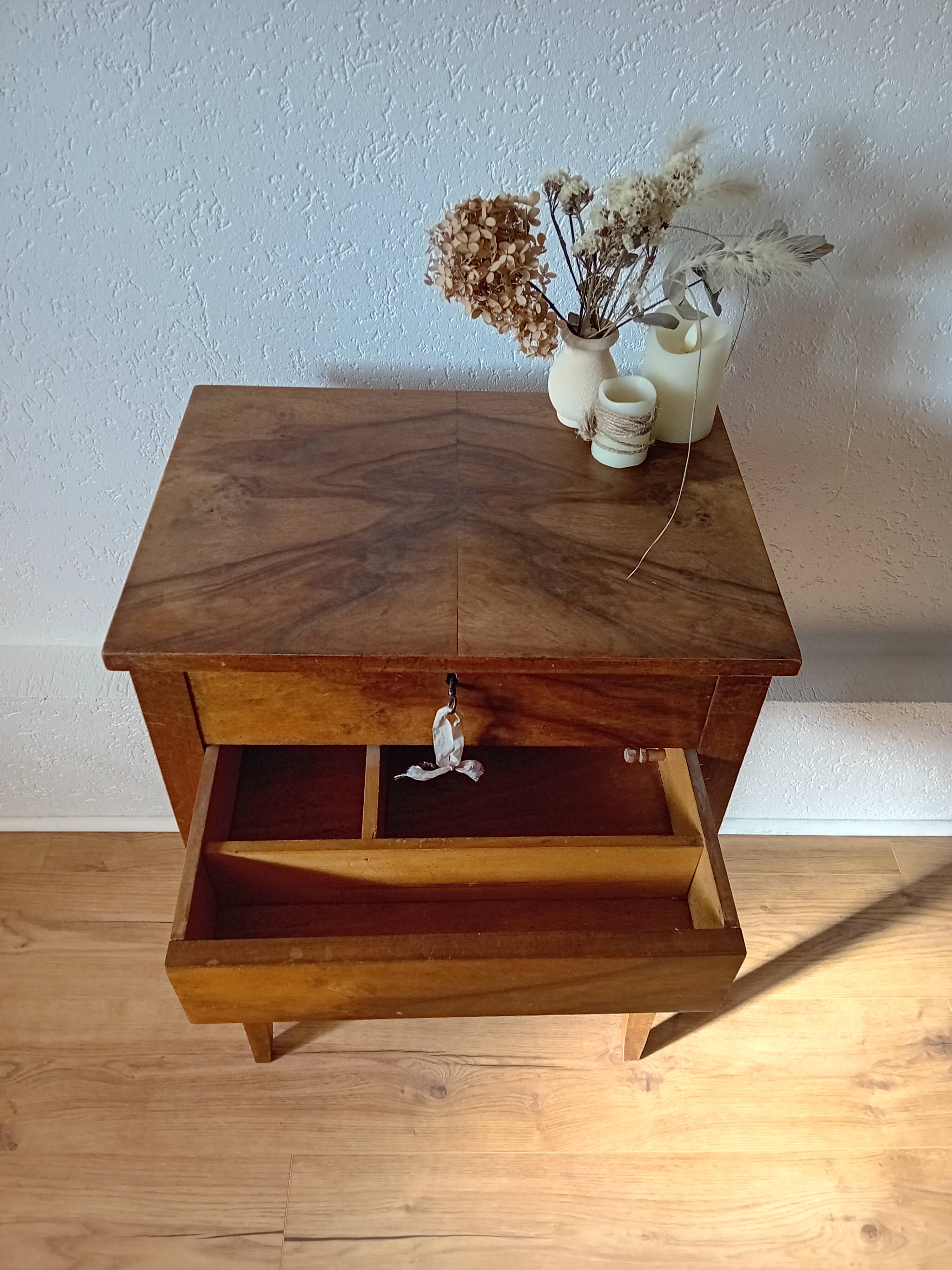 Dressing table