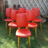 Set of 6 chairs in wood covered with red skai