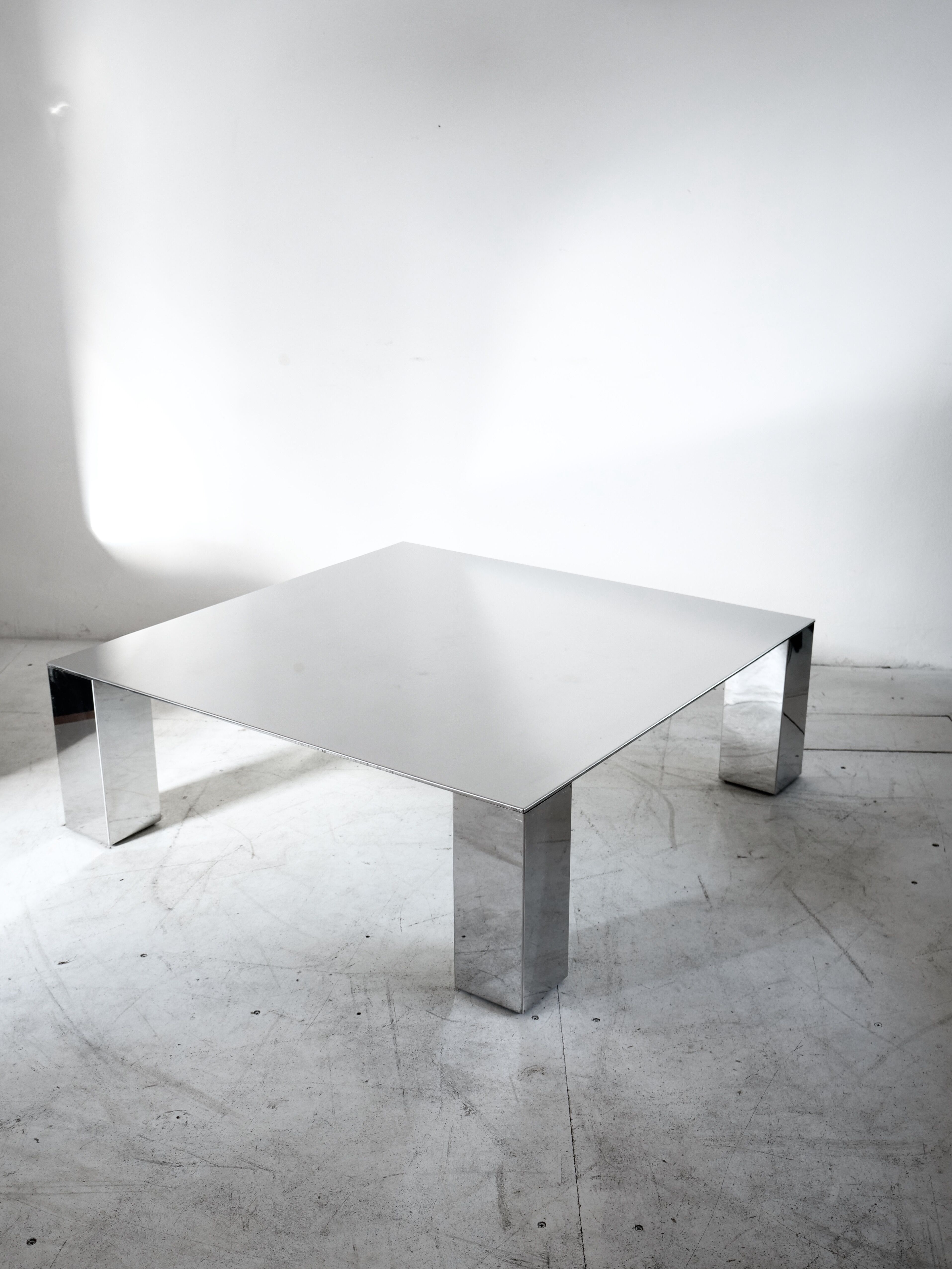Table basse de Giovanni Offredi pour saporitti 1970