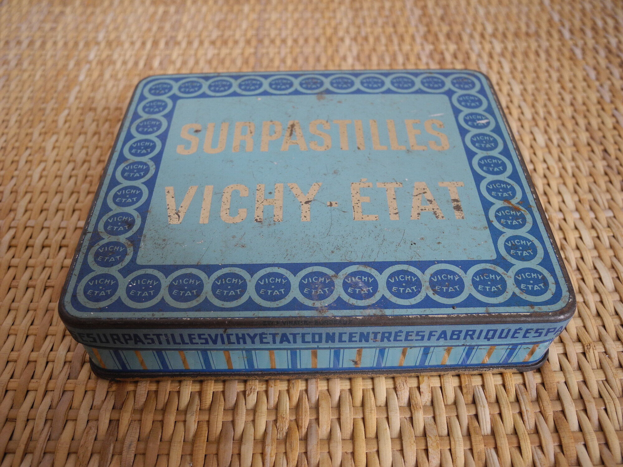 4 old boxes Vichy old tin boxes deco retro kitchen grocery store restaurant