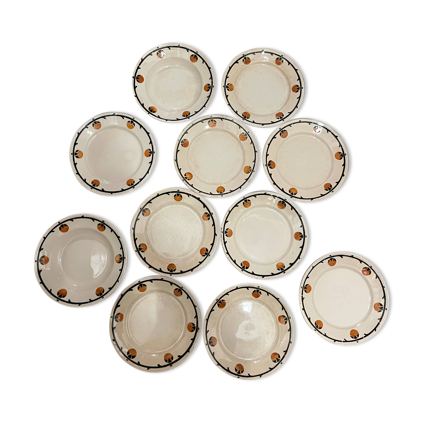 Set of Badonvillers art deco plates