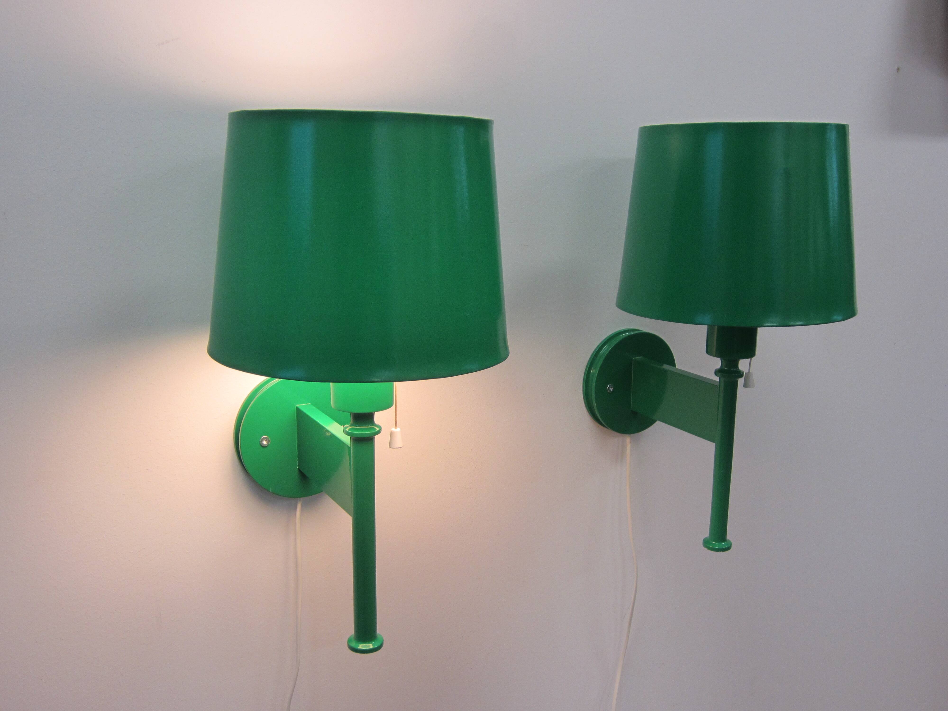 Pair of Scandinavian Luxus wall lamps by Uno and Östen Kristiansson