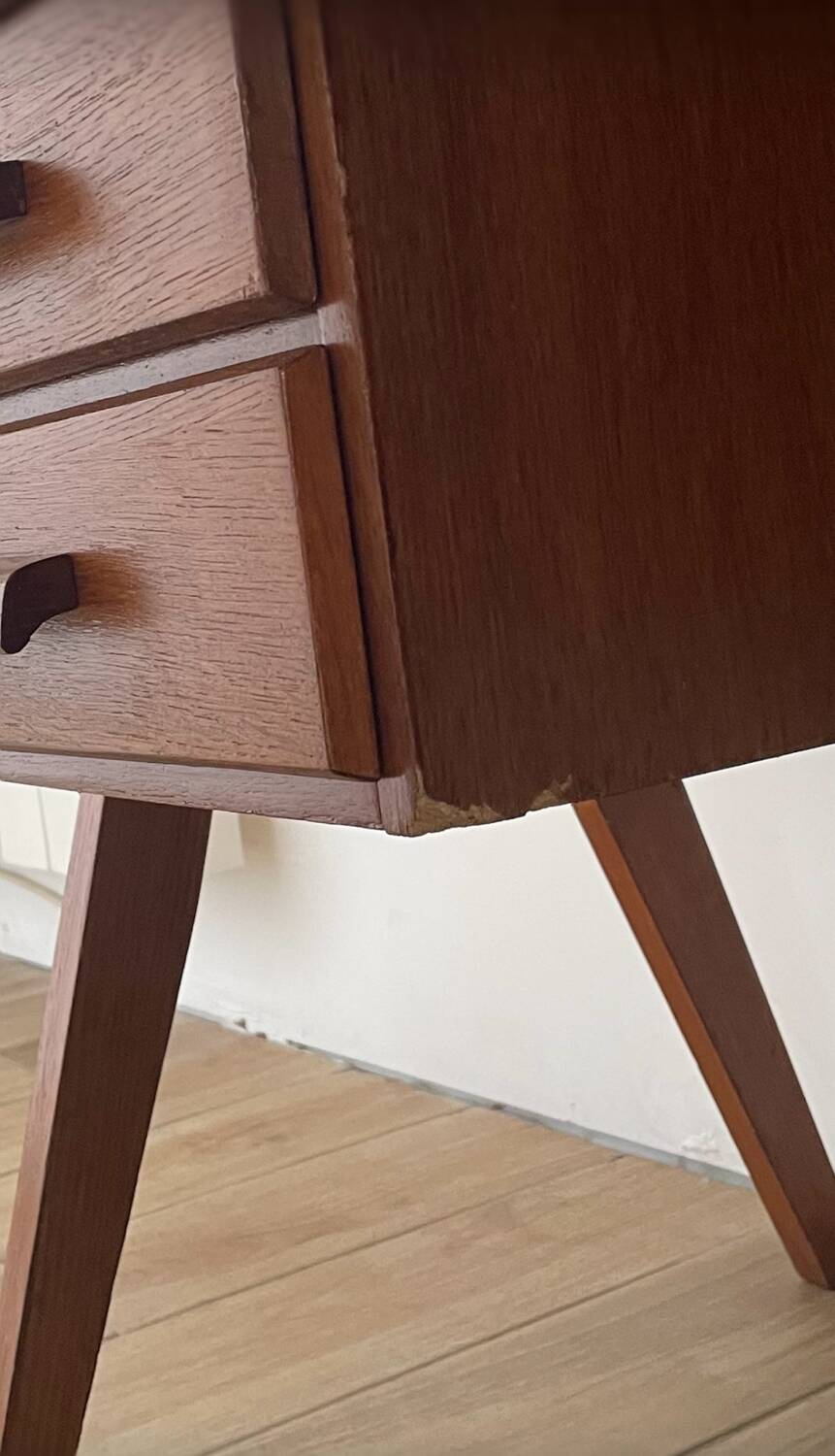 Bureau en chêne, piètement compas, 3 tiroirs, années 60