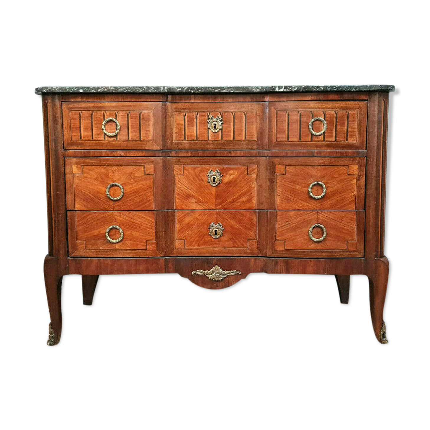 Dresser period Transition to double jump in noble wood marquetry around 1750