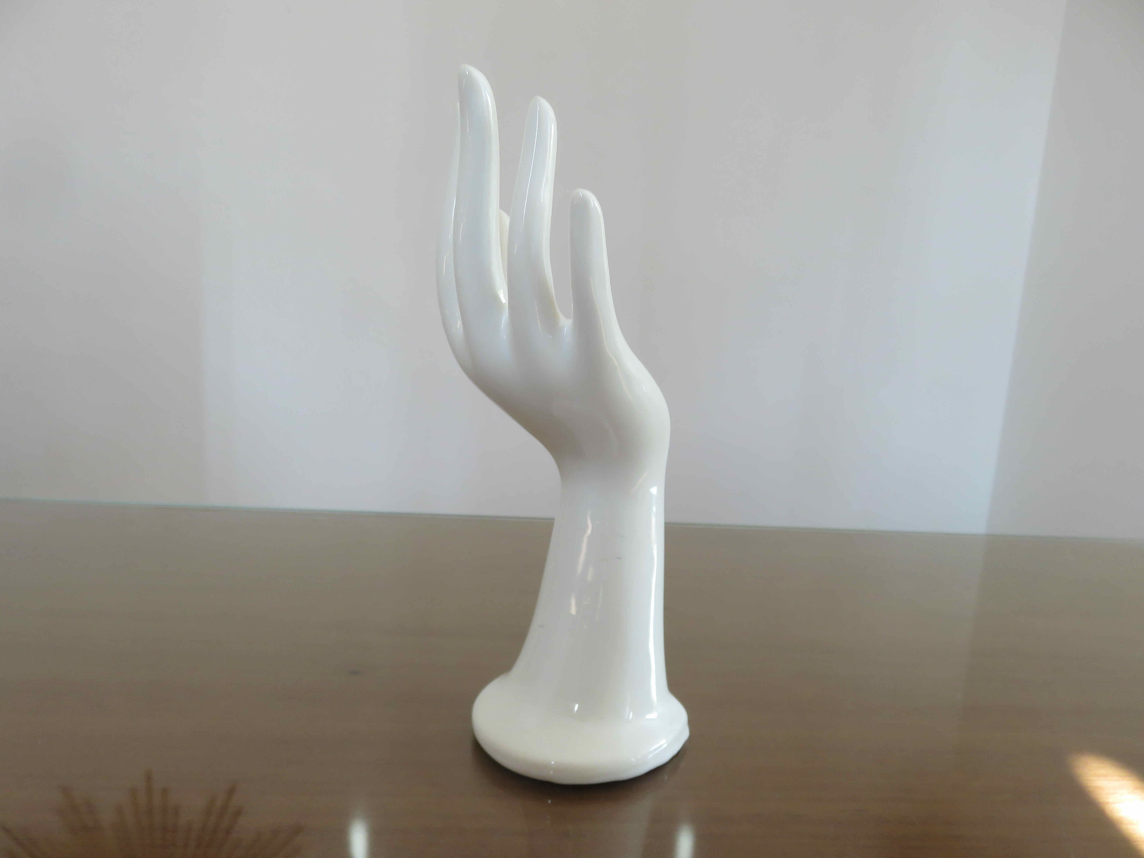 Hand baguier soliflore in white porcelain 70s