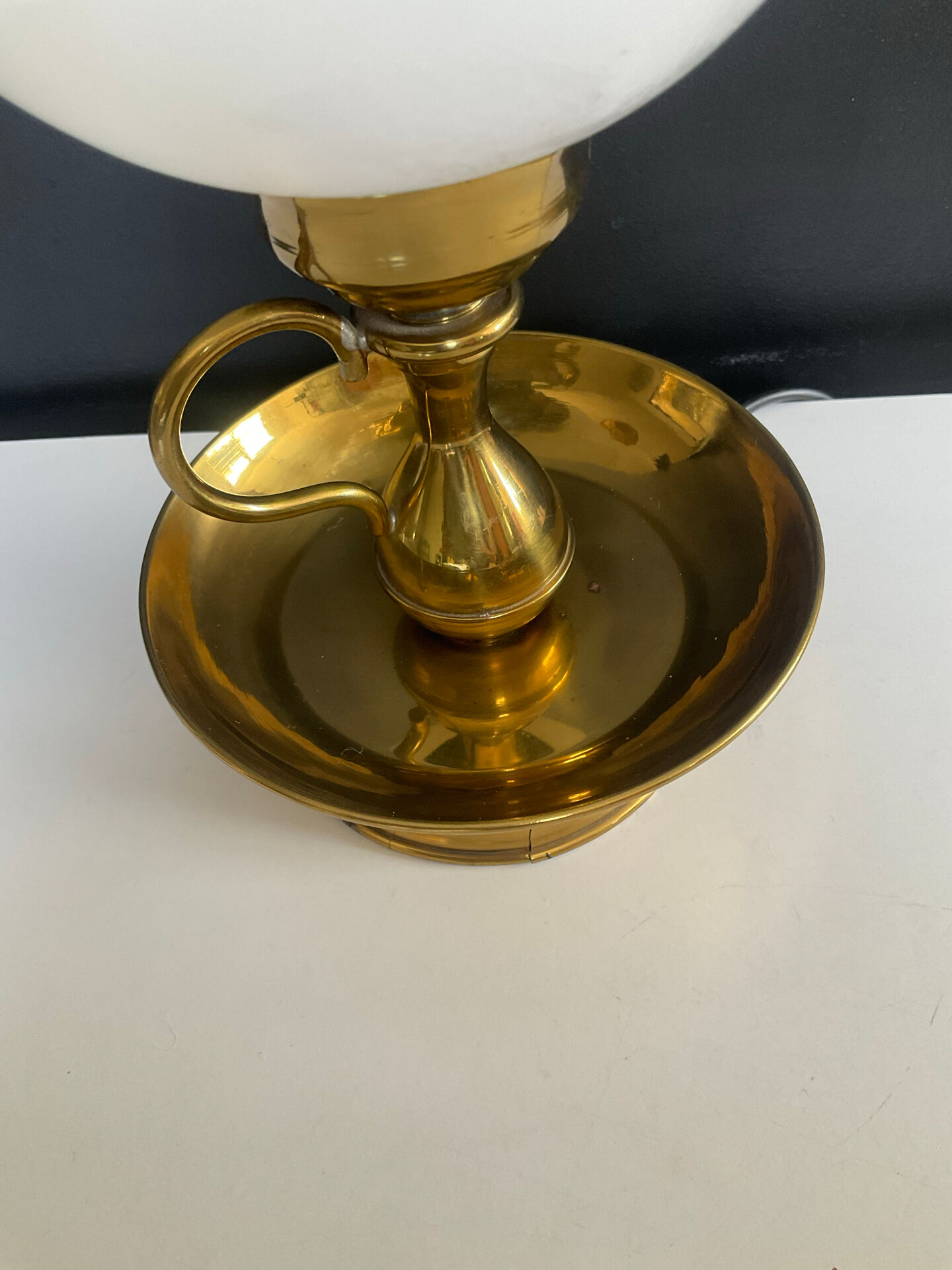 Vintage brass and opaline lamp from the 1970s.