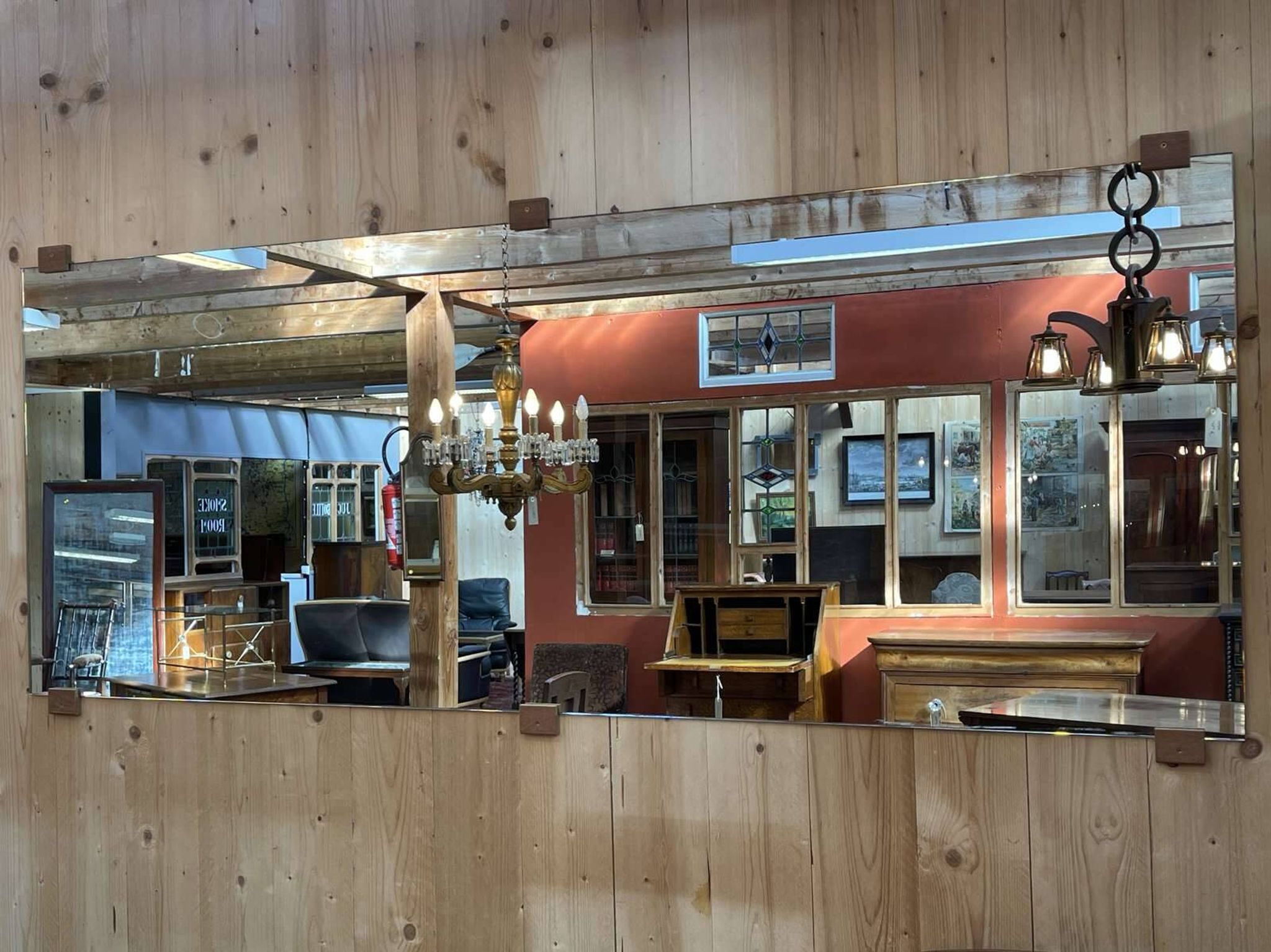 Long miroir moderne
