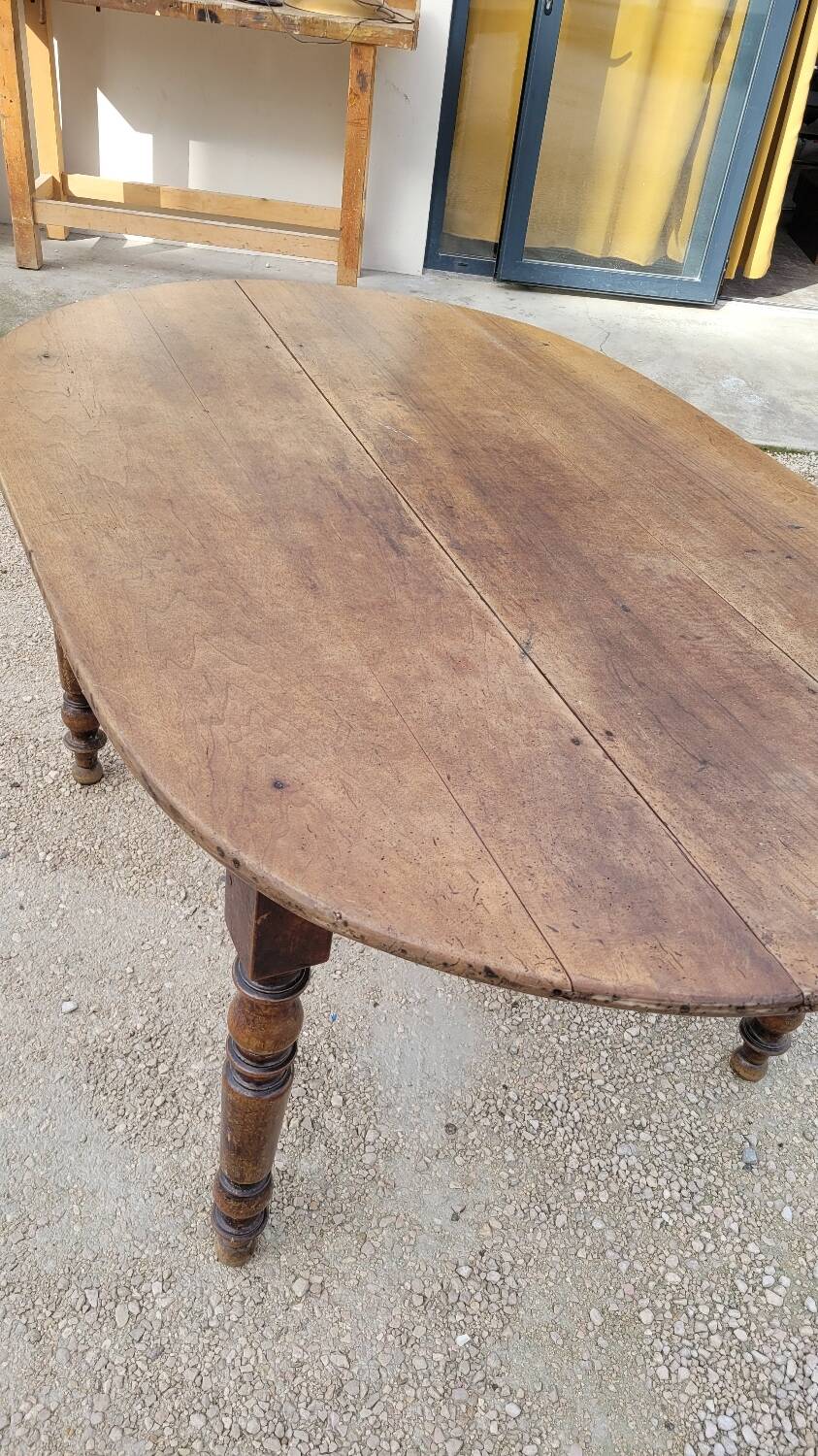 Oval Burgundy Farm Table in solid oak 19th