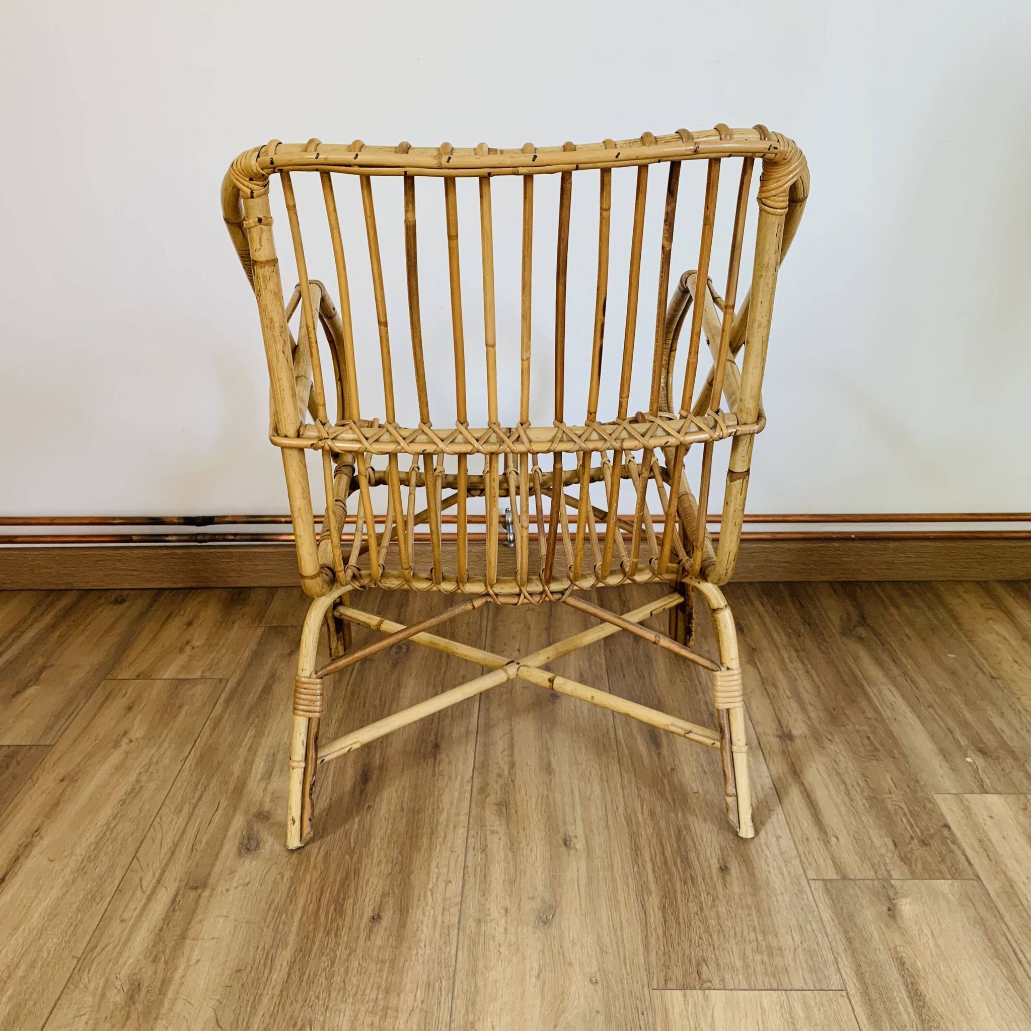 Fauteuil cubique en rotin