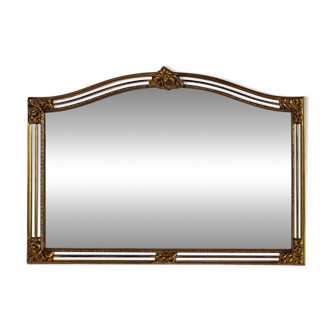 Mirror with gold contoured edges