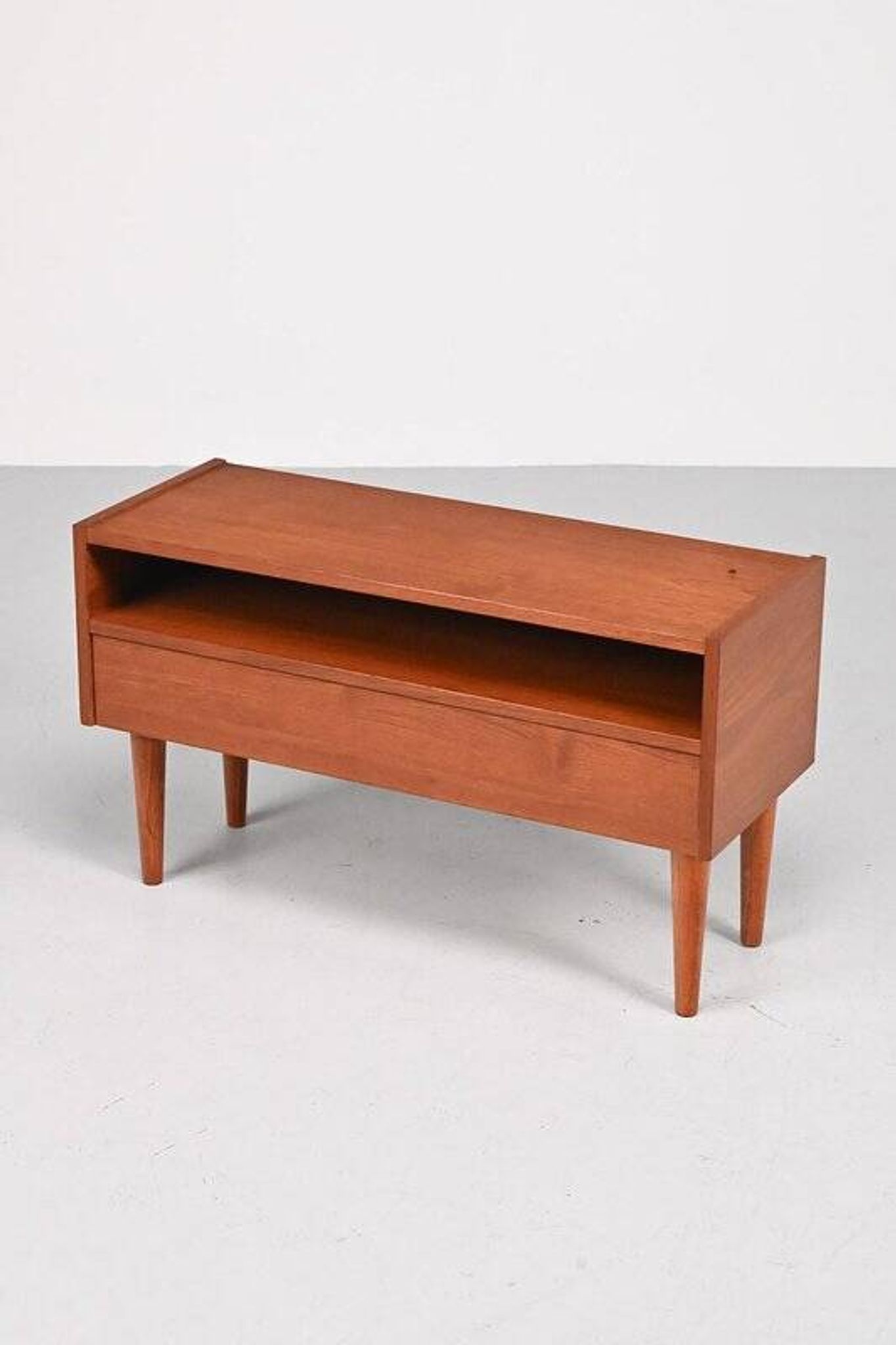 Cabinet par J. Hølmer-Hansen pour Risskov Mirrors