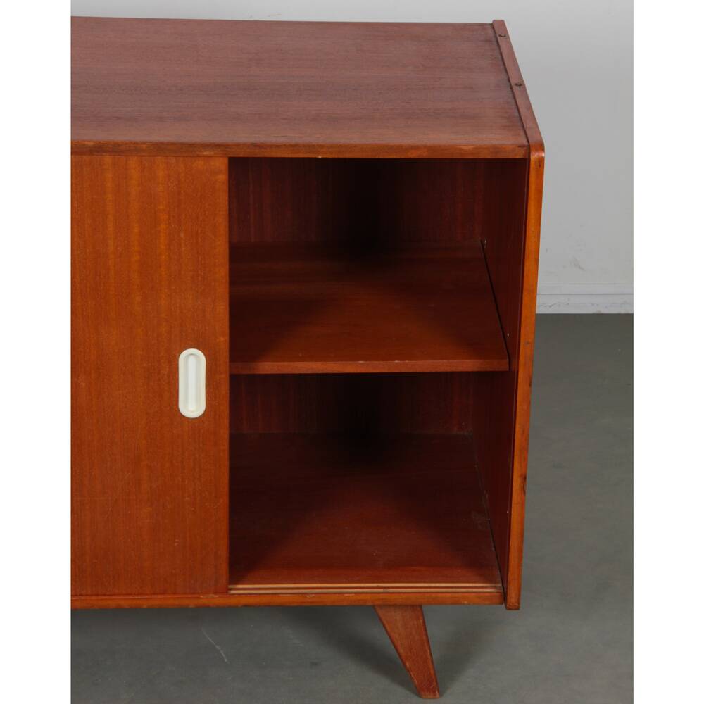 Commode en placage acajou dessinée par Jiri Jiroutek, modèle U-452, 1960