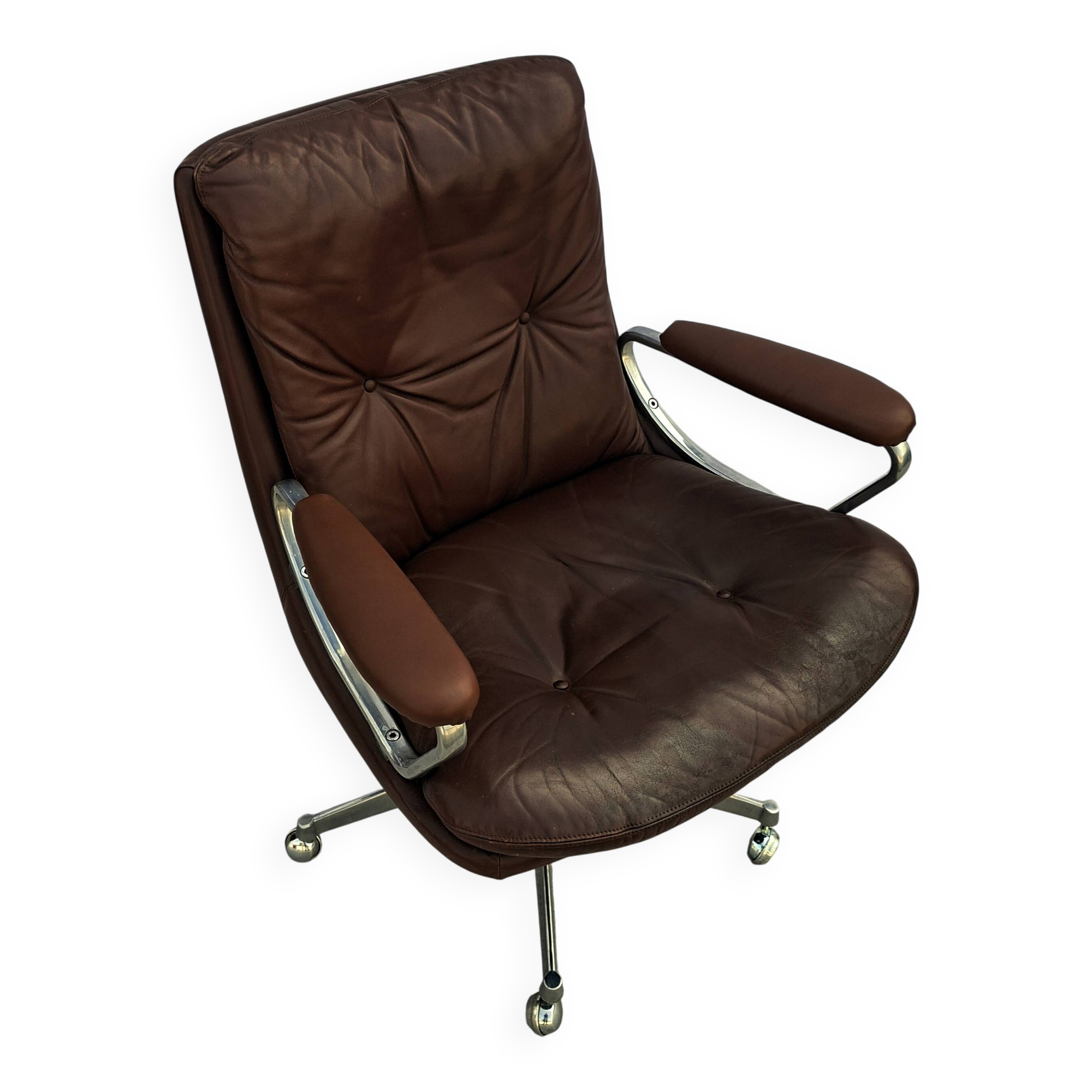 Tobacco leather office chair