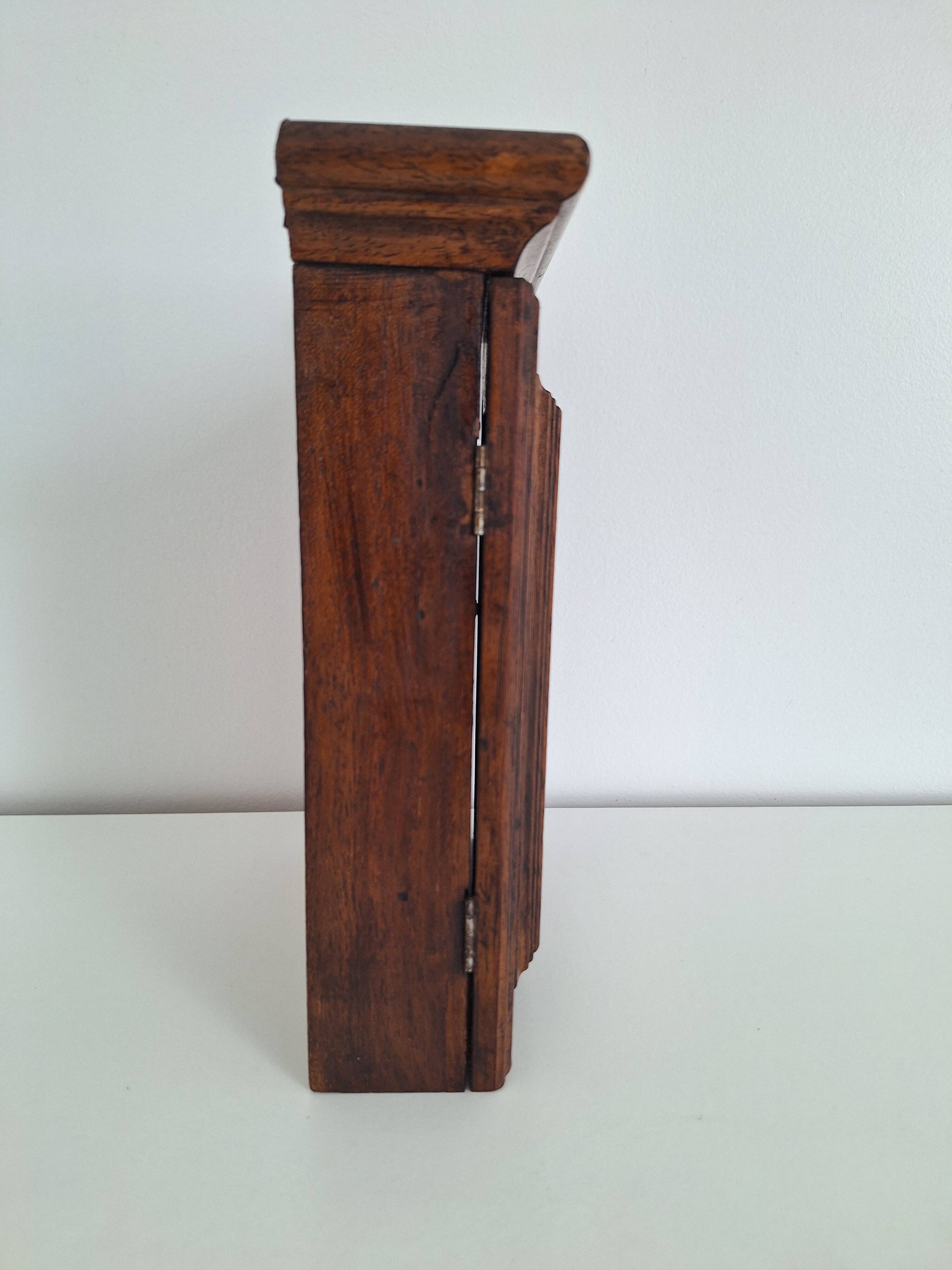 Boîte à clés vintage