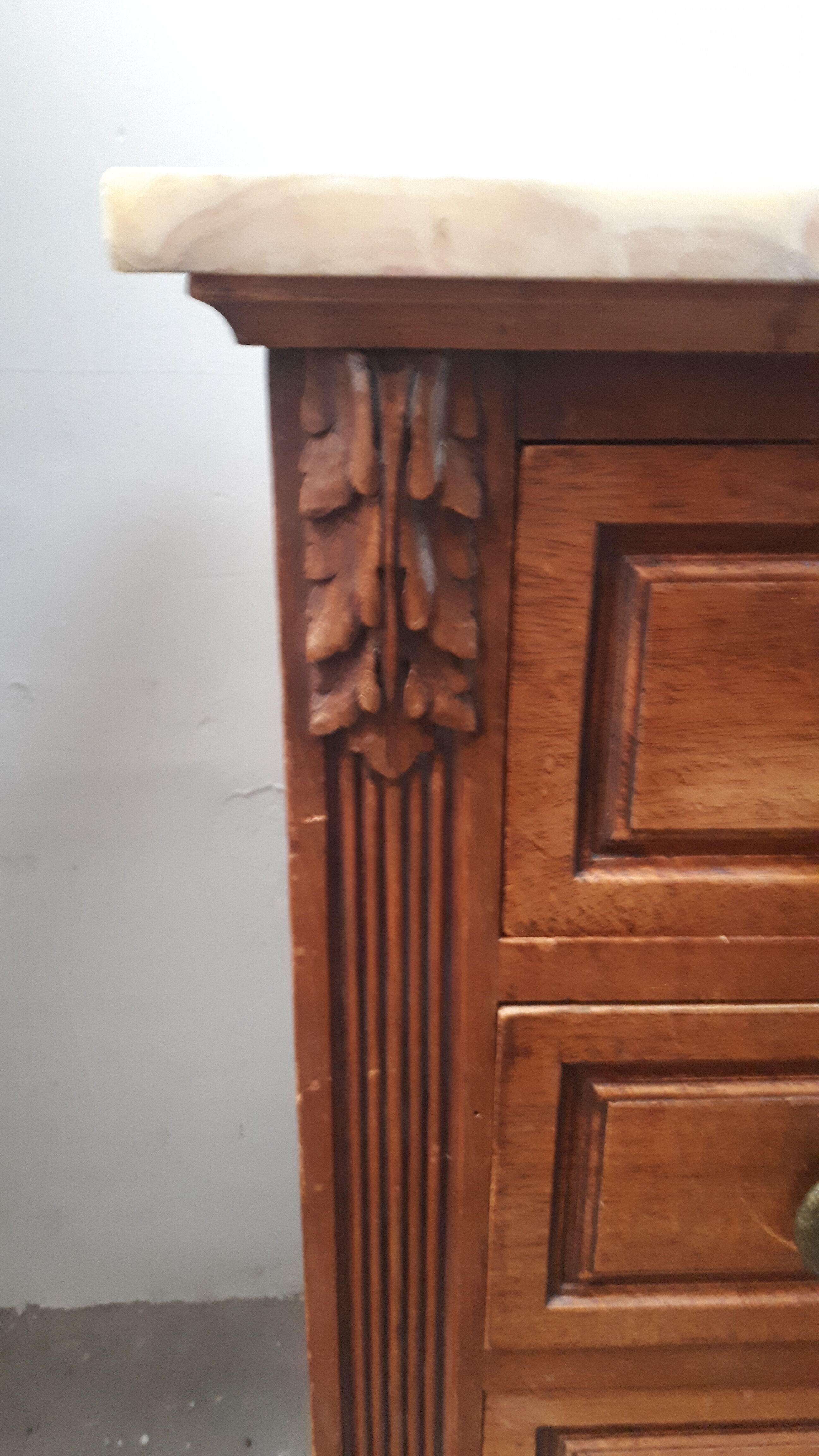 Chest of drawers 3 drawers Napoleon III classic on marble