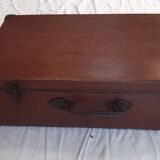 Old suitcase “Au Bon Accueil”