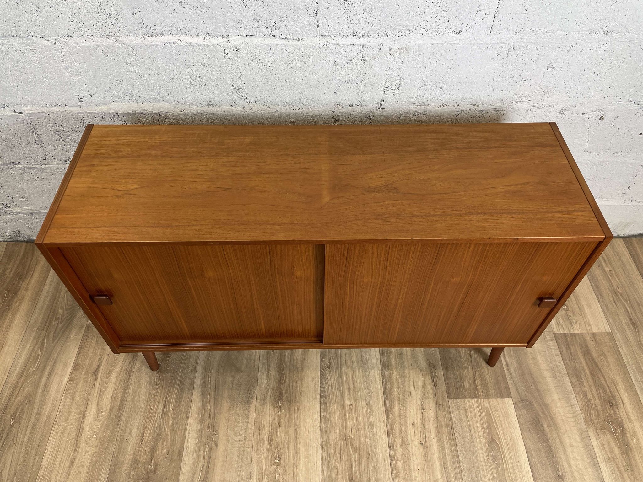 Enfilade scandinave mi-longue vintage en teck, années 60