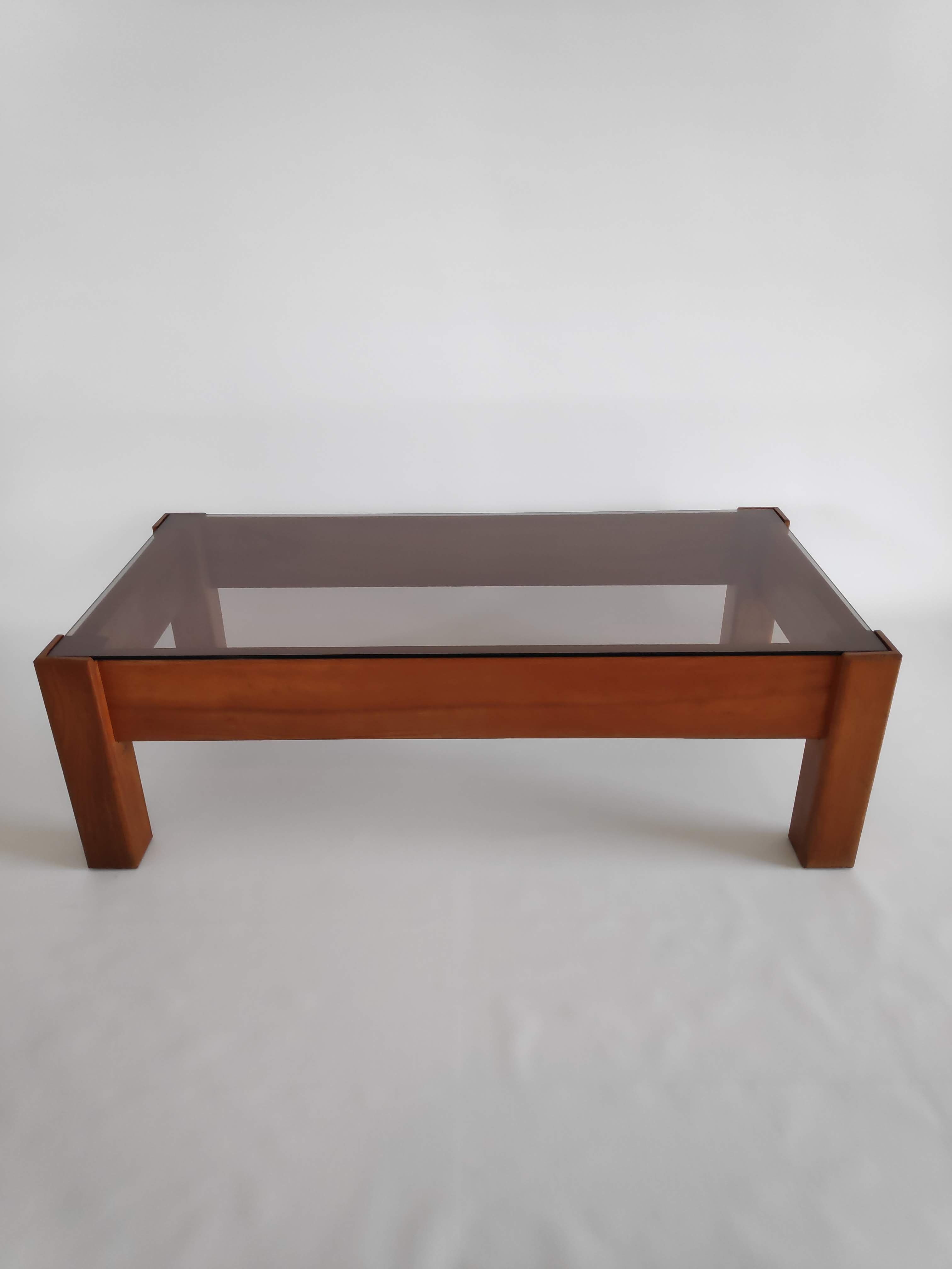 Vintage coffee table in solid elm and smoked graphit from the years 70