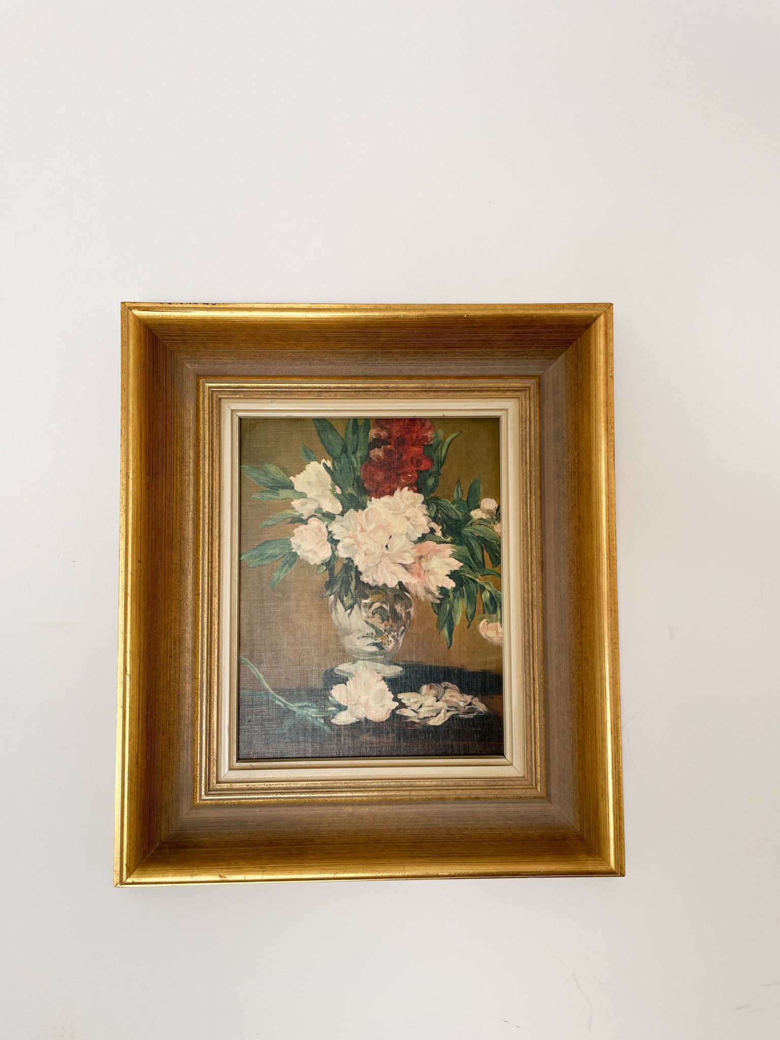 Canvas reproduction of "Vase of Peonies" by Manet - 1973