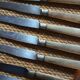 Lot 8 couteaux anciens manches en bois