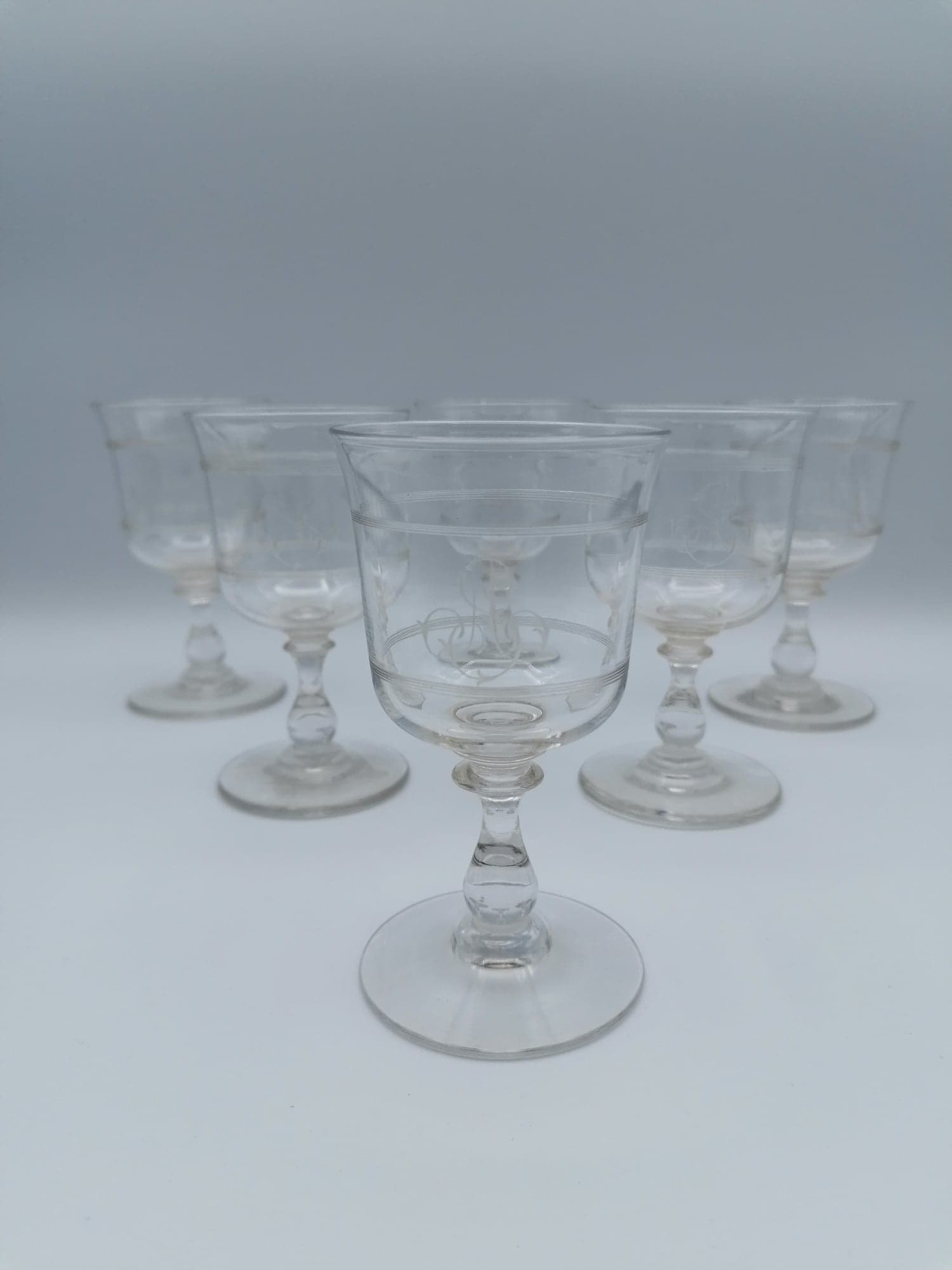 Ensemble de 6 verres en cristal monogrammés