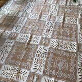 Nappe brodée
