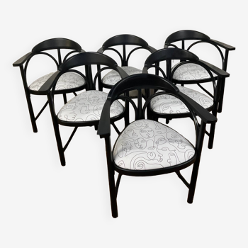 Series of 6 Thonet n•225 chairs in curved wood and tripod base