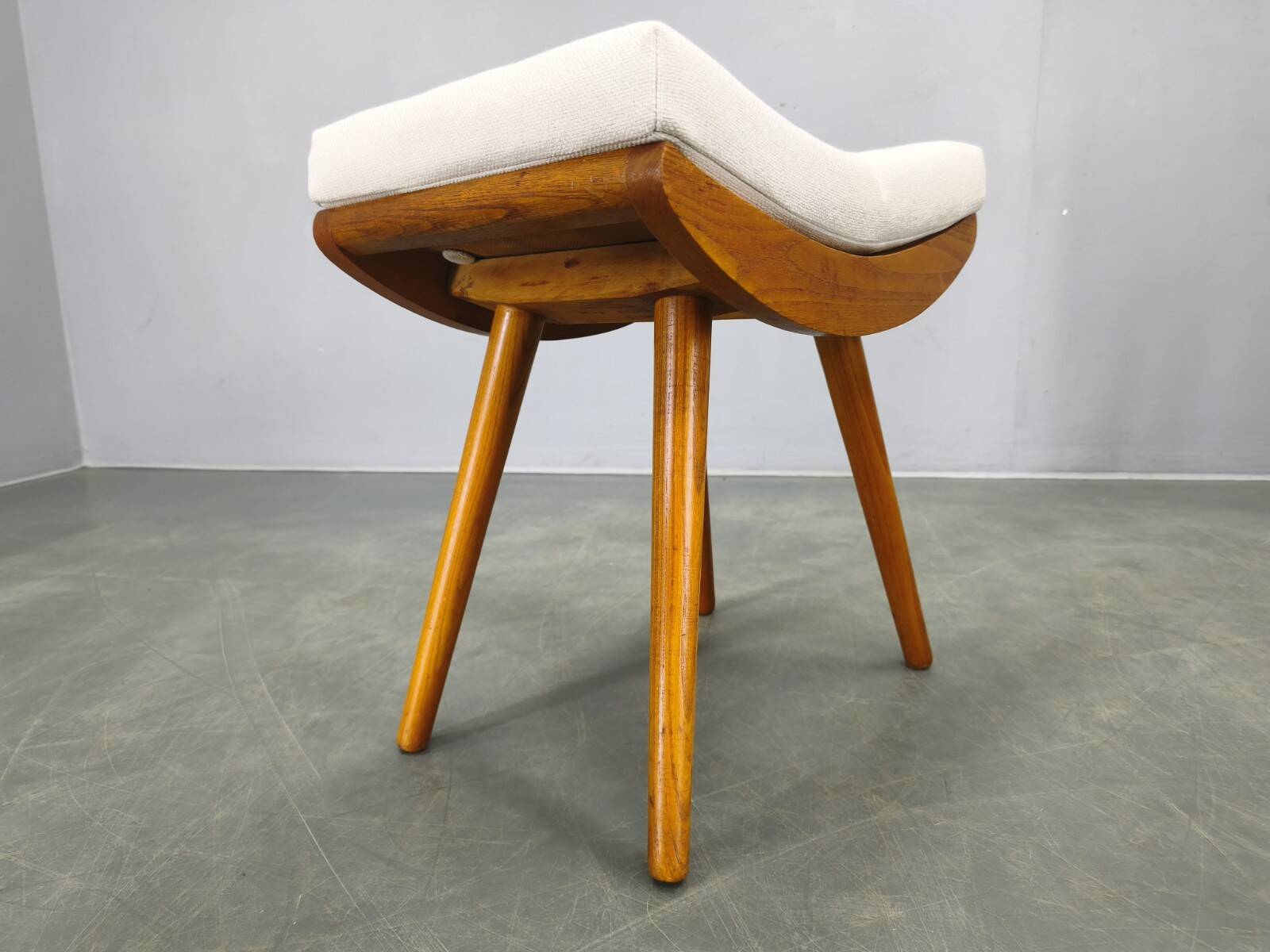 Pair of Mid-Century Maple Wood Stools, 1960, Czechoslovakia