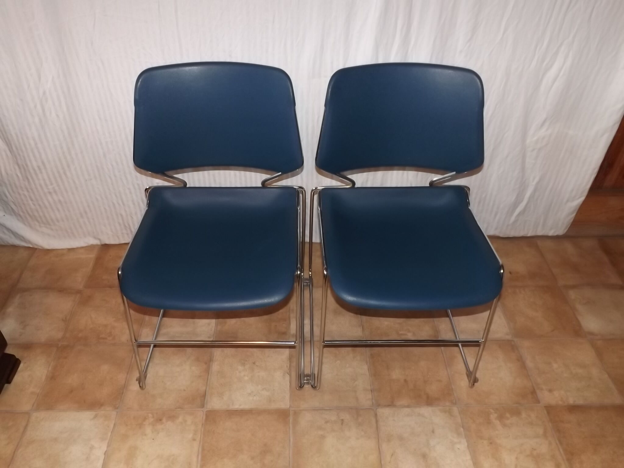 Eurosit chairs design Krueger Matrix 1980