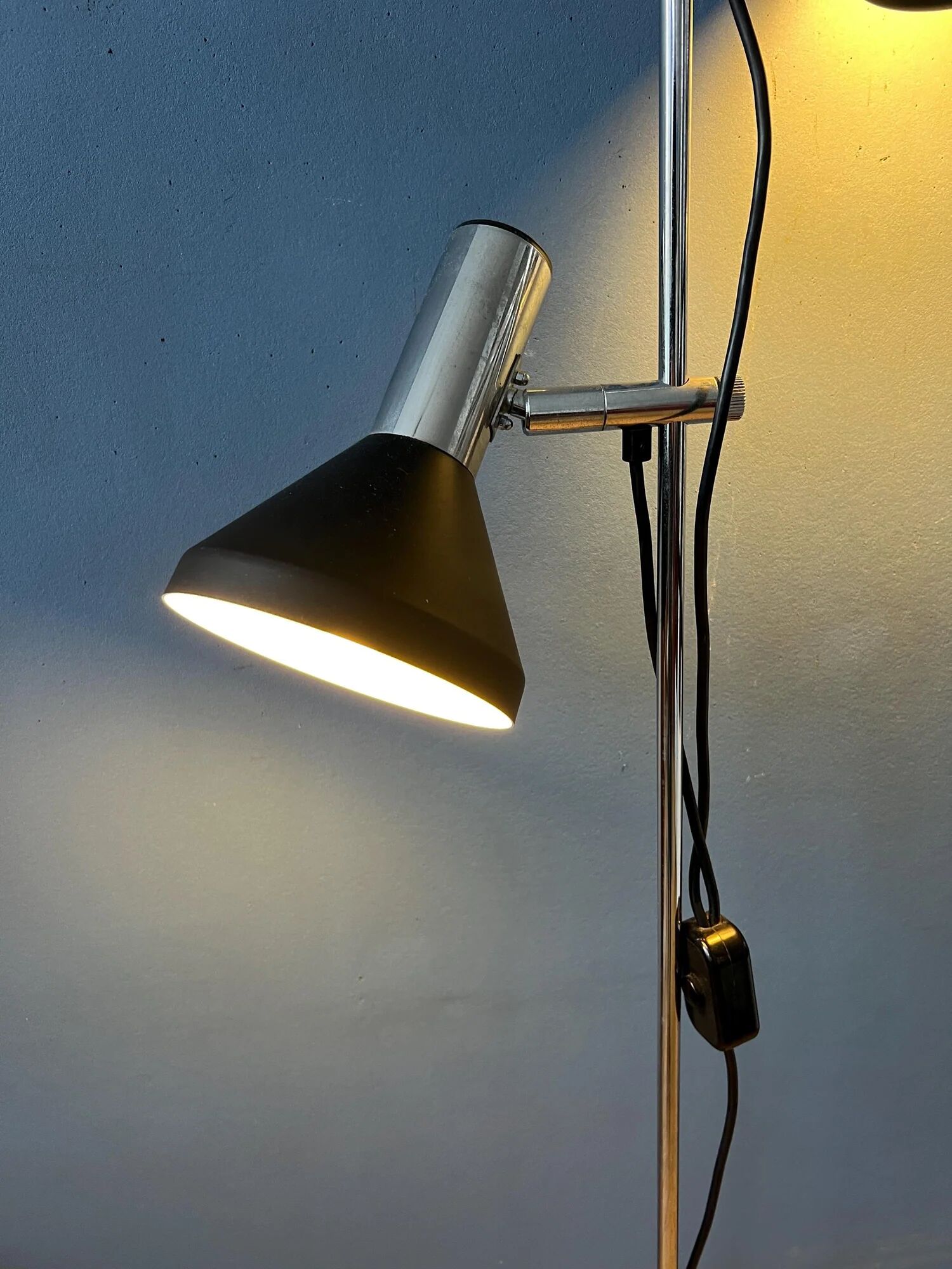 Vintage black mid-century floor lamp with two aluminium spots