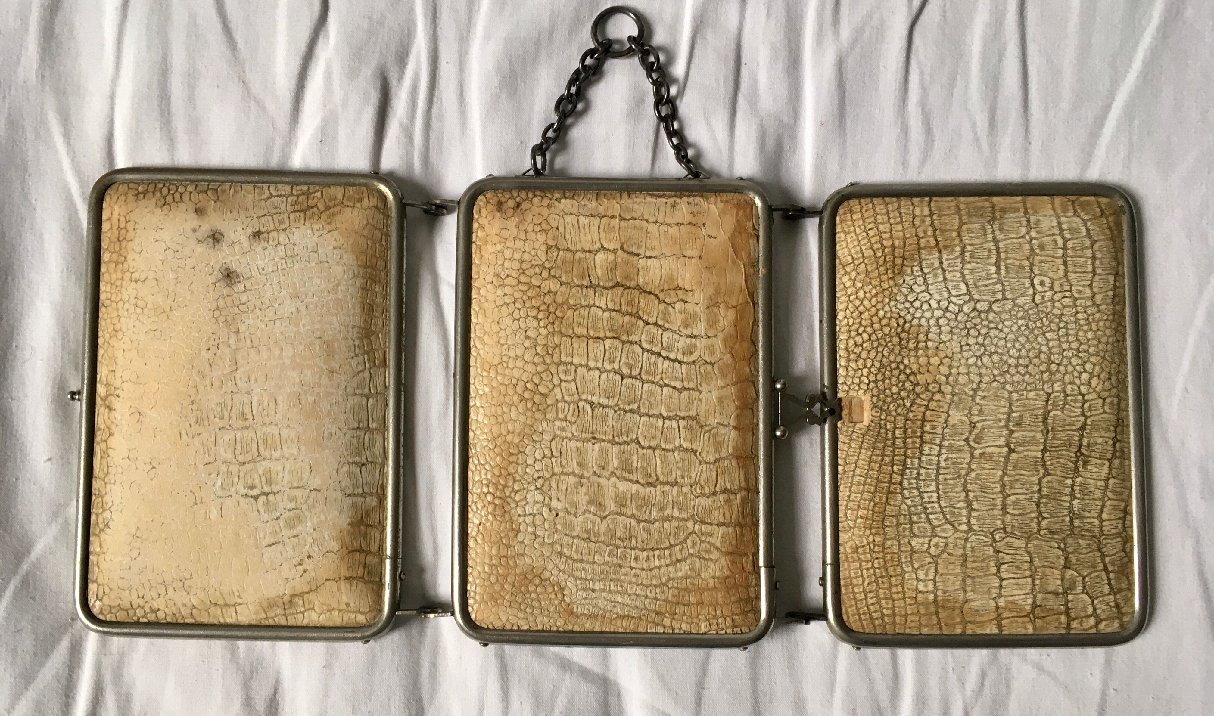 Mirror triptych barber