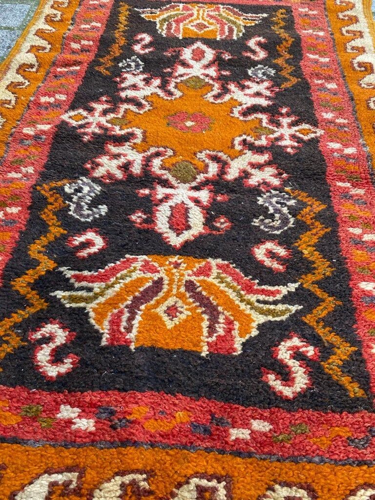 Vintage Moroccan tribal carpet 110x70 cm